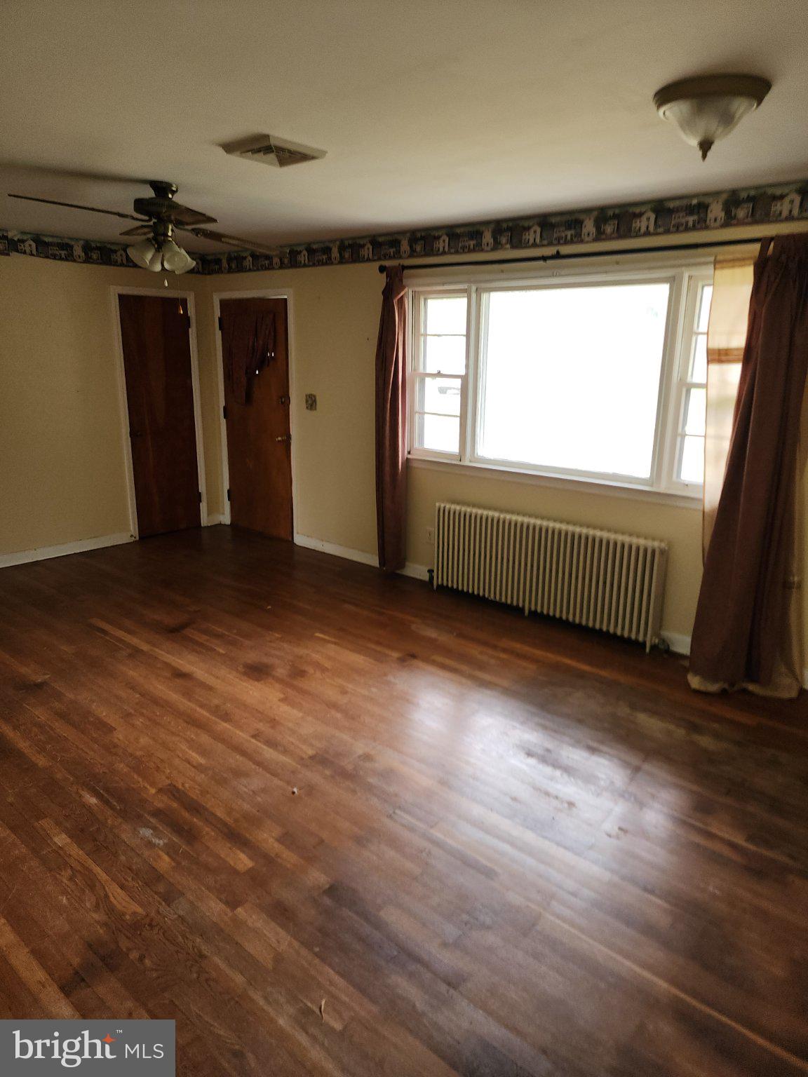 PITTSVILLE MANOR - Residential