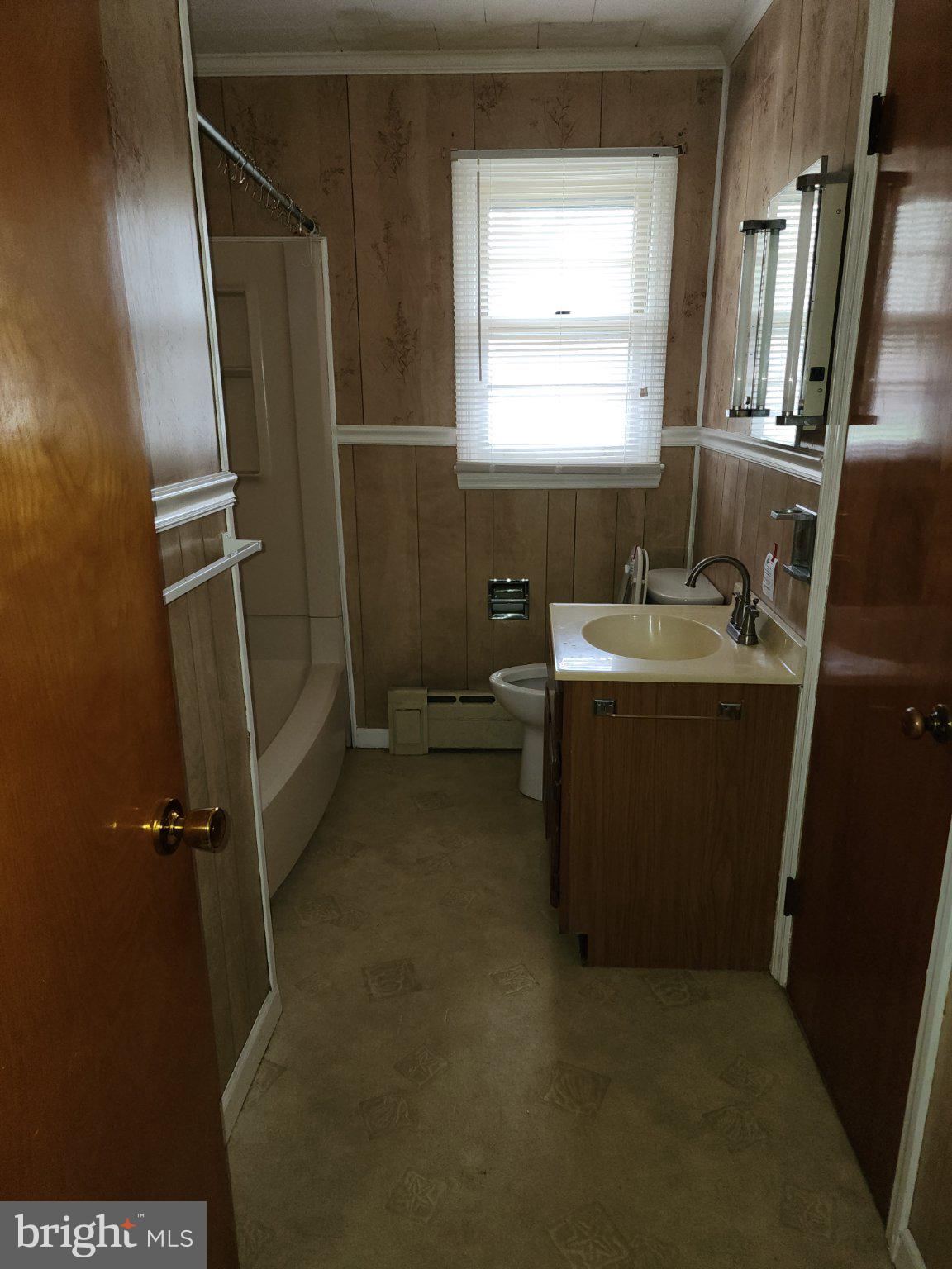 PITTSVILLE MANOR - Residential