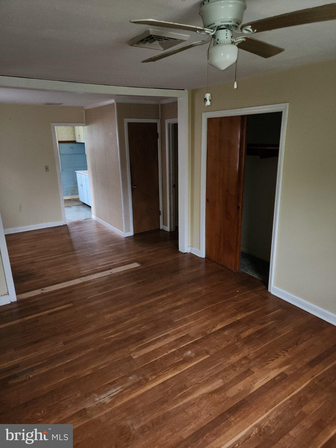 PITTSVILLE MANOR - Residential