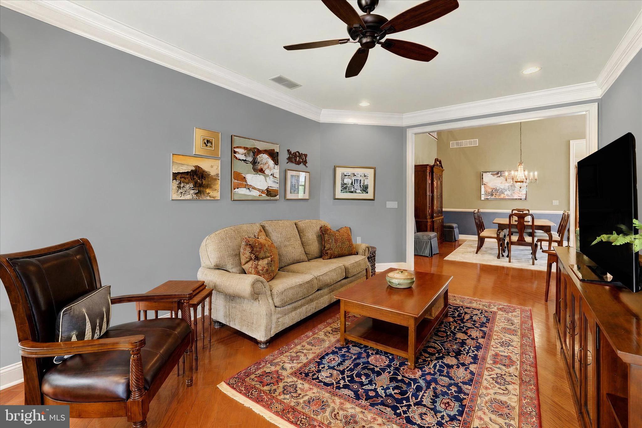 VILLAS OF NEWTOWN - Residential