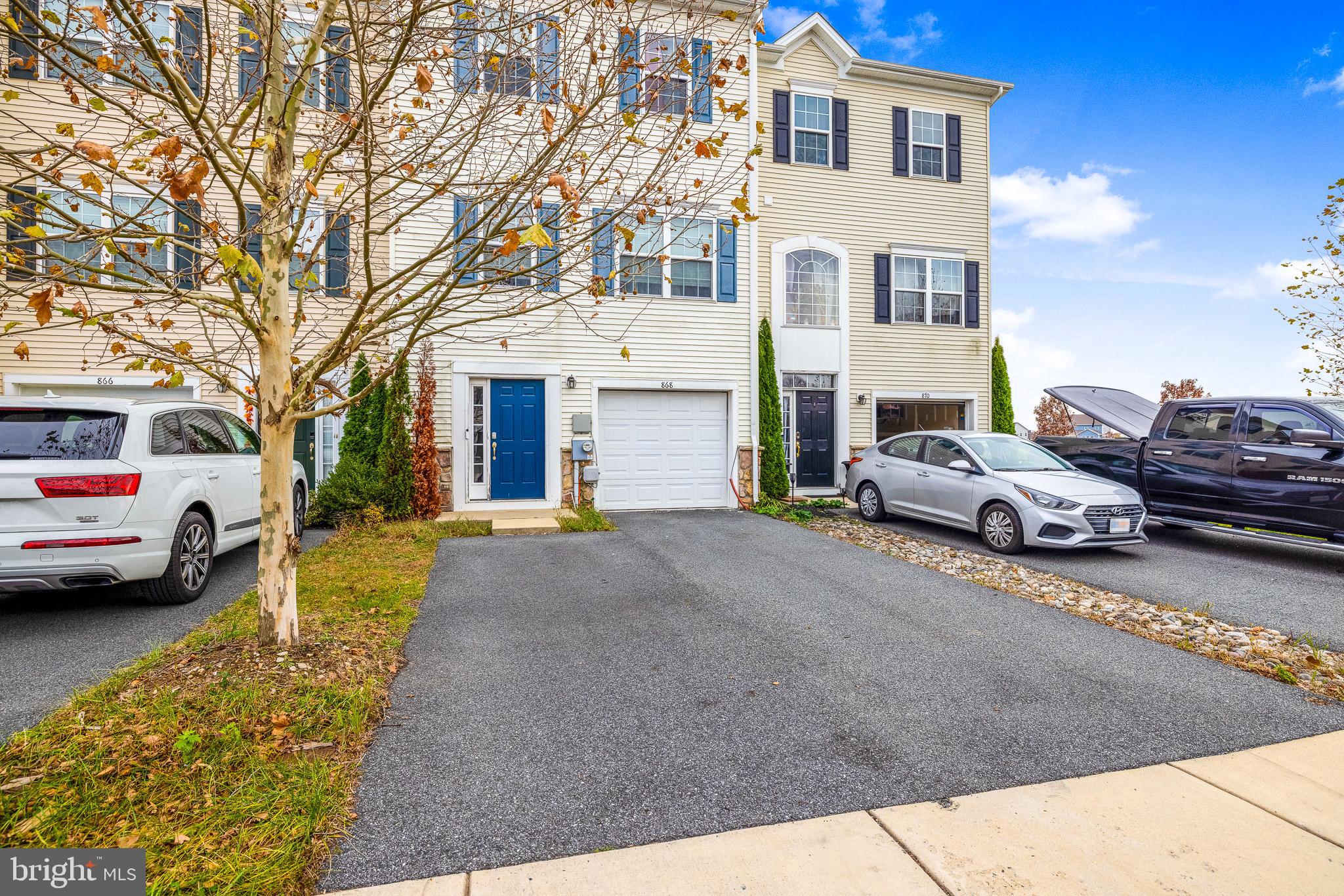 HYETTS CROSSING - Residential