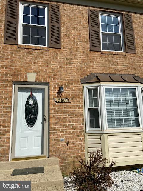 Move in ready.   2 level brick front townhome with 3 bedrooms and 2.5 bathrooms. Fully fenced in rear yard with a shed and 2 dedicated parking spots. Has lots of new upgrades such as roof, countertops/cabinets/flooring/paint. 

Home is in good condition. 2 Pets are allowed case by case. Move in date is May 1 2025

Contact agent for more details.