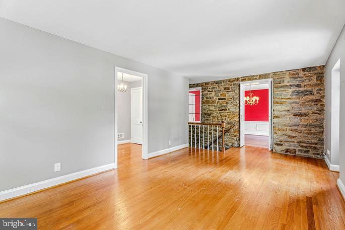 SOUTHLAND HILLS - Residential
