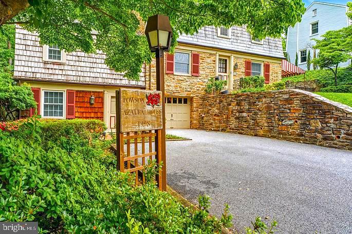 SOUTHLAND HILLS - Residential