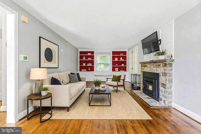 SOUTHLAND HILLS - Residential