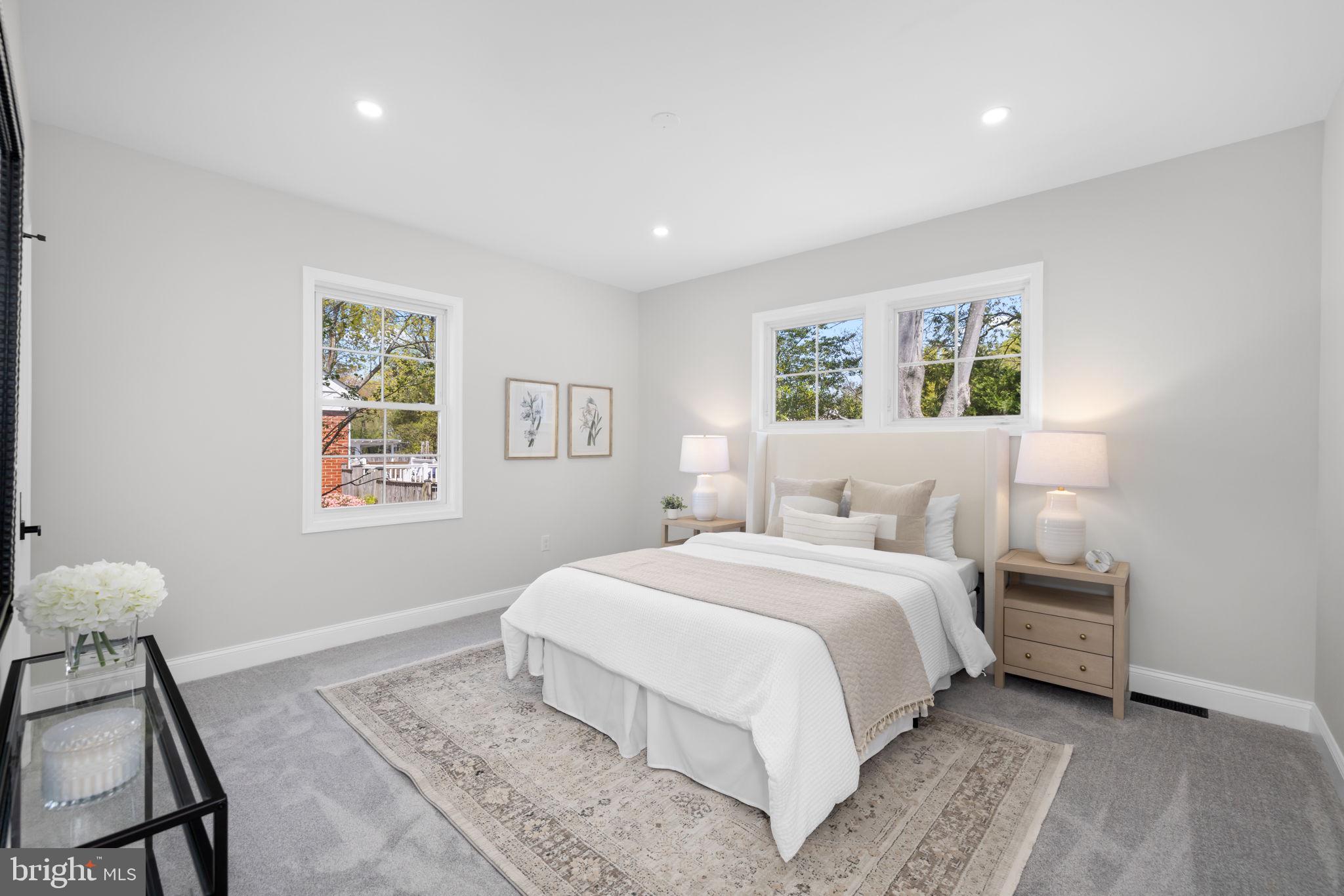 WAYNEWOOD - Residential