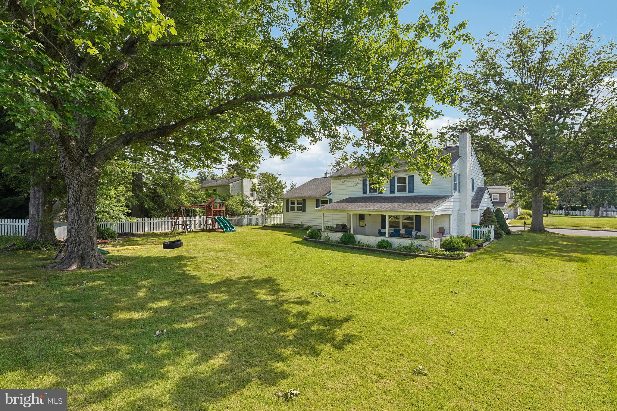 HEDGEROW WOODS - Residential