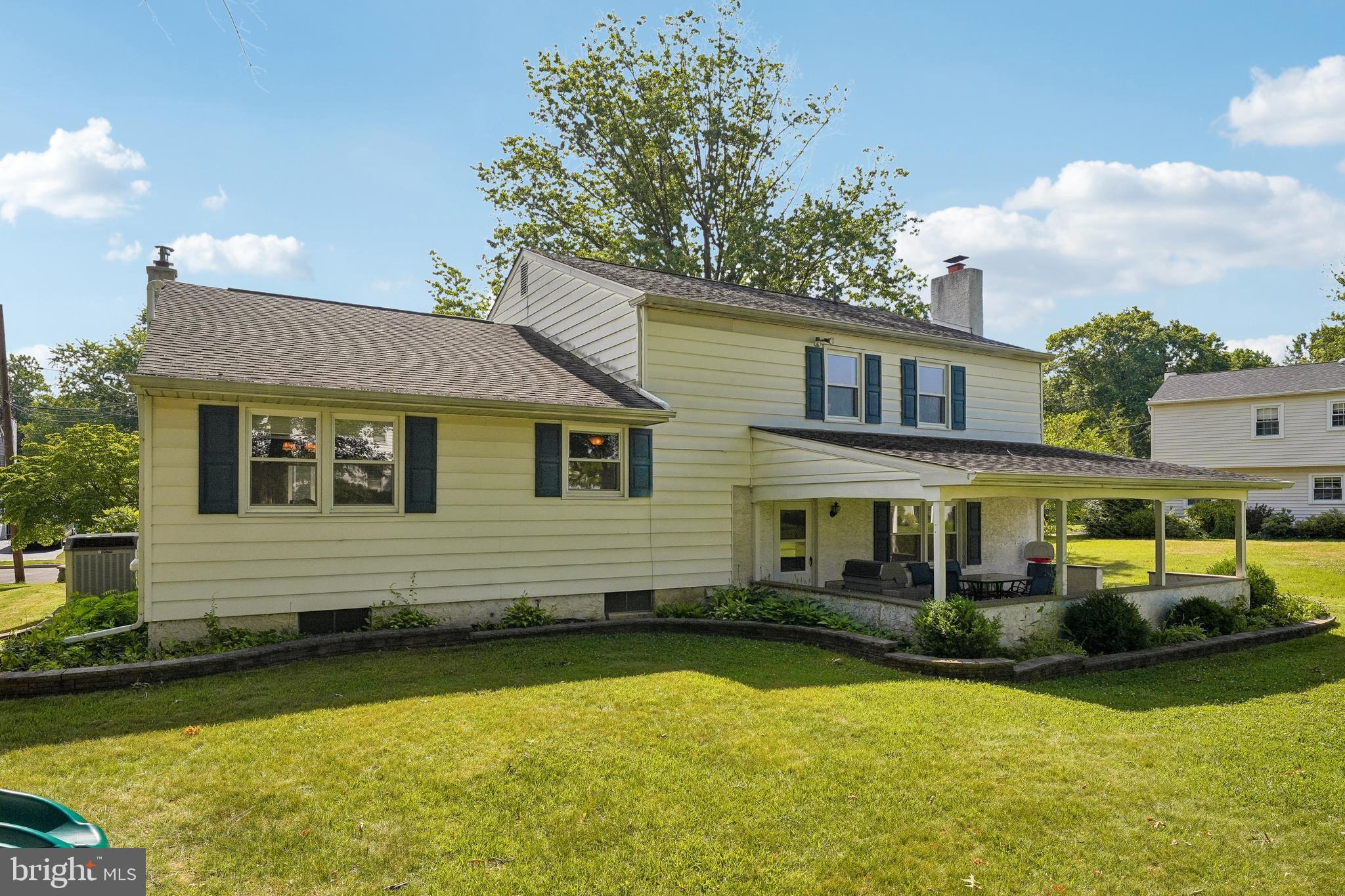 HEDGEROW WOODS - Residential