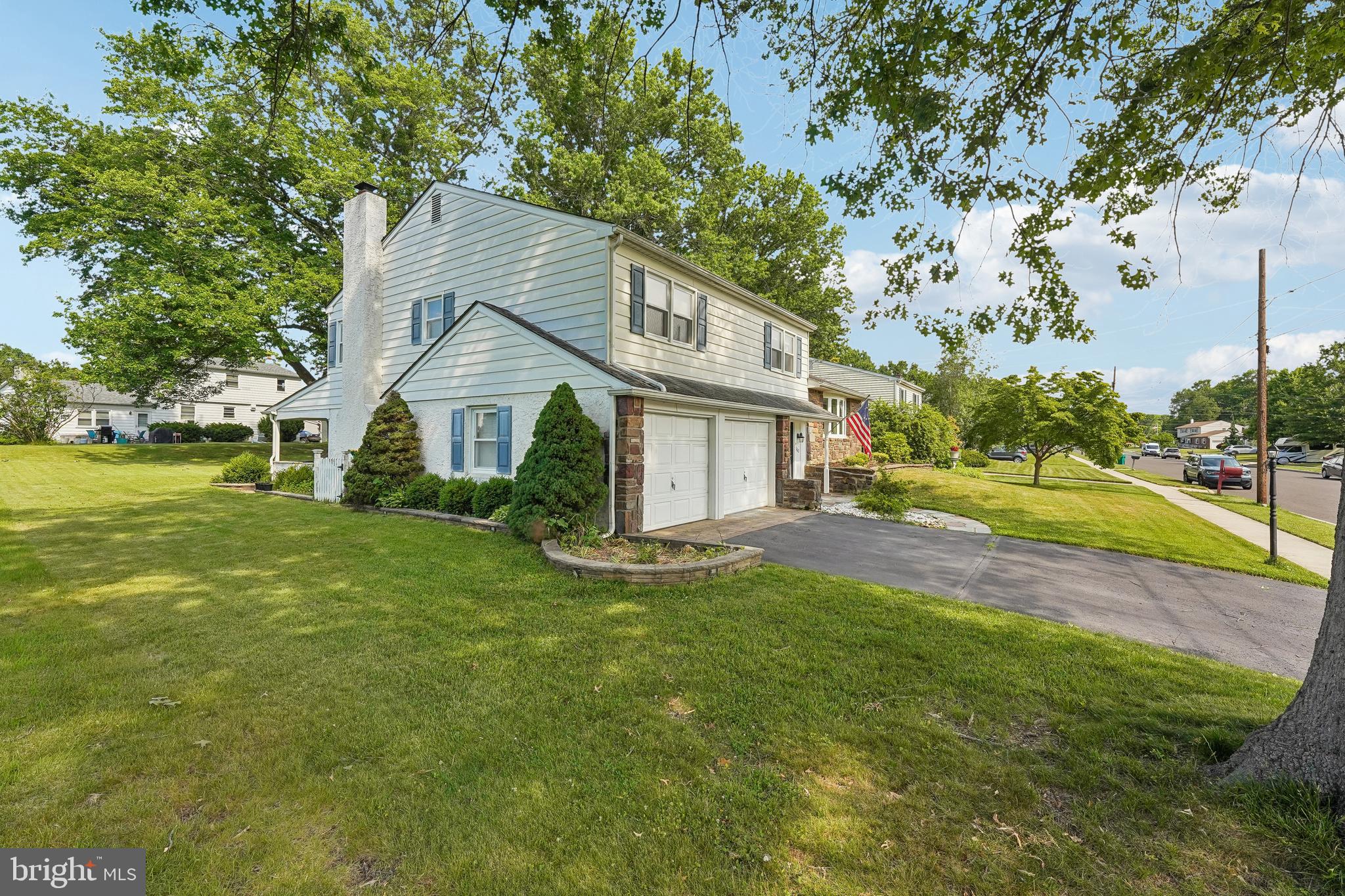 HEDGEROW WOODS - Residential