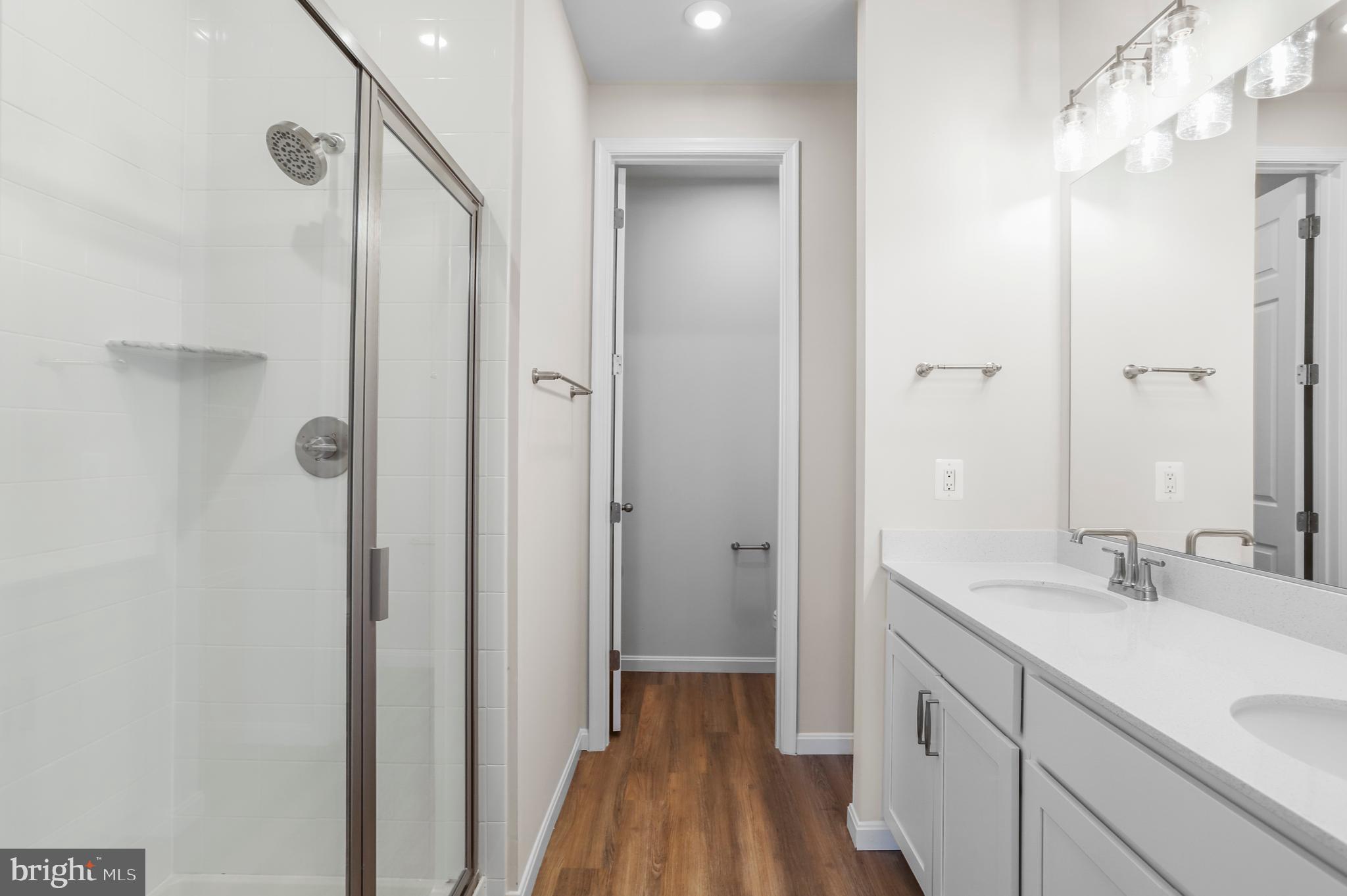 MIDDLETOWN - Residential