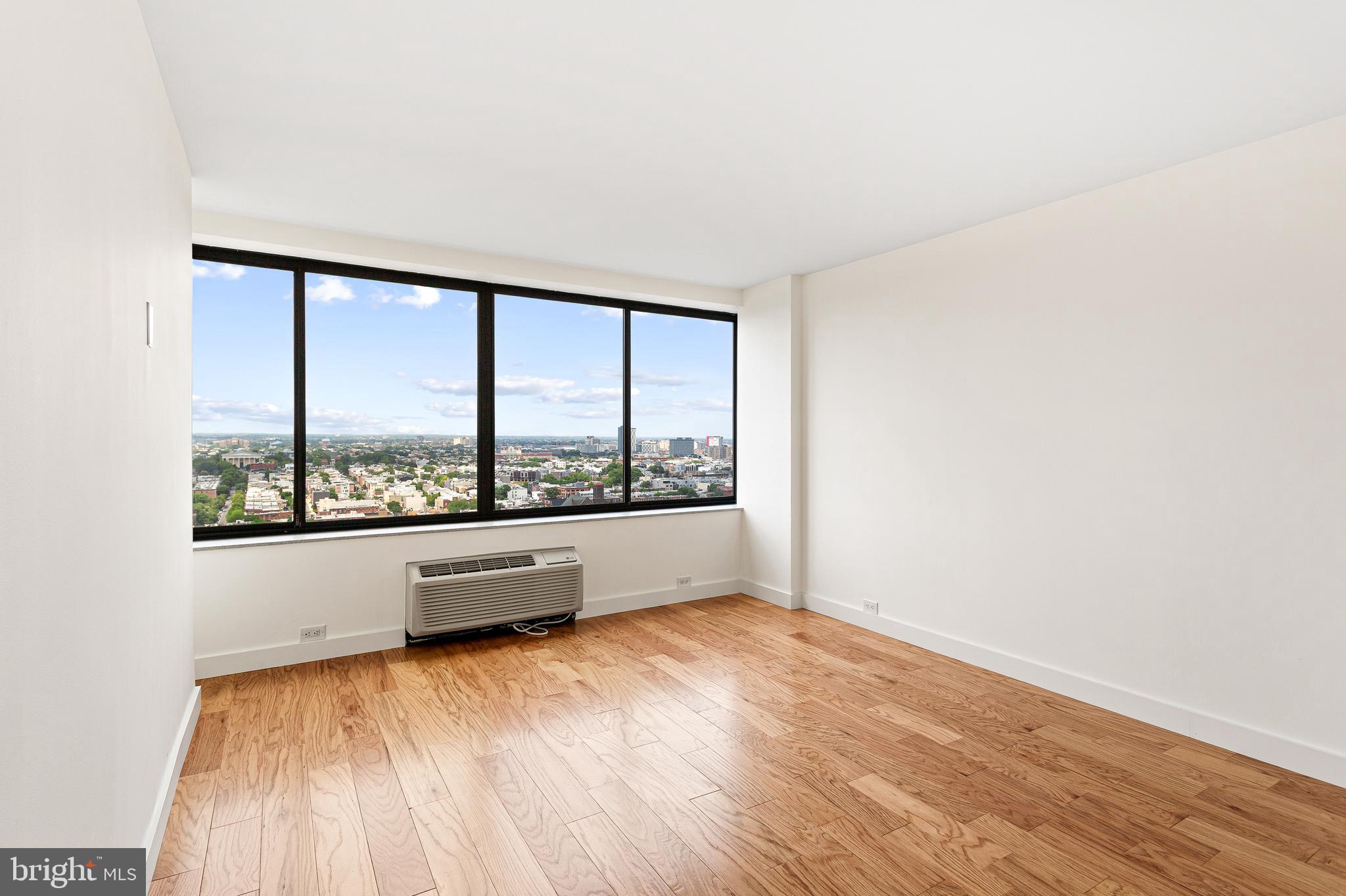 ART MUSEUM AREA - Residential