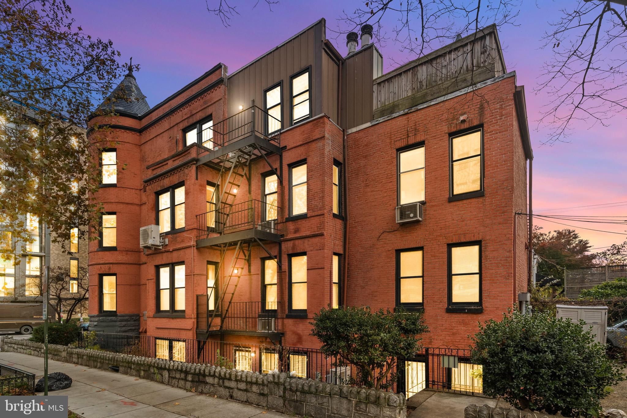 U STREET CORRIDOR - Residential