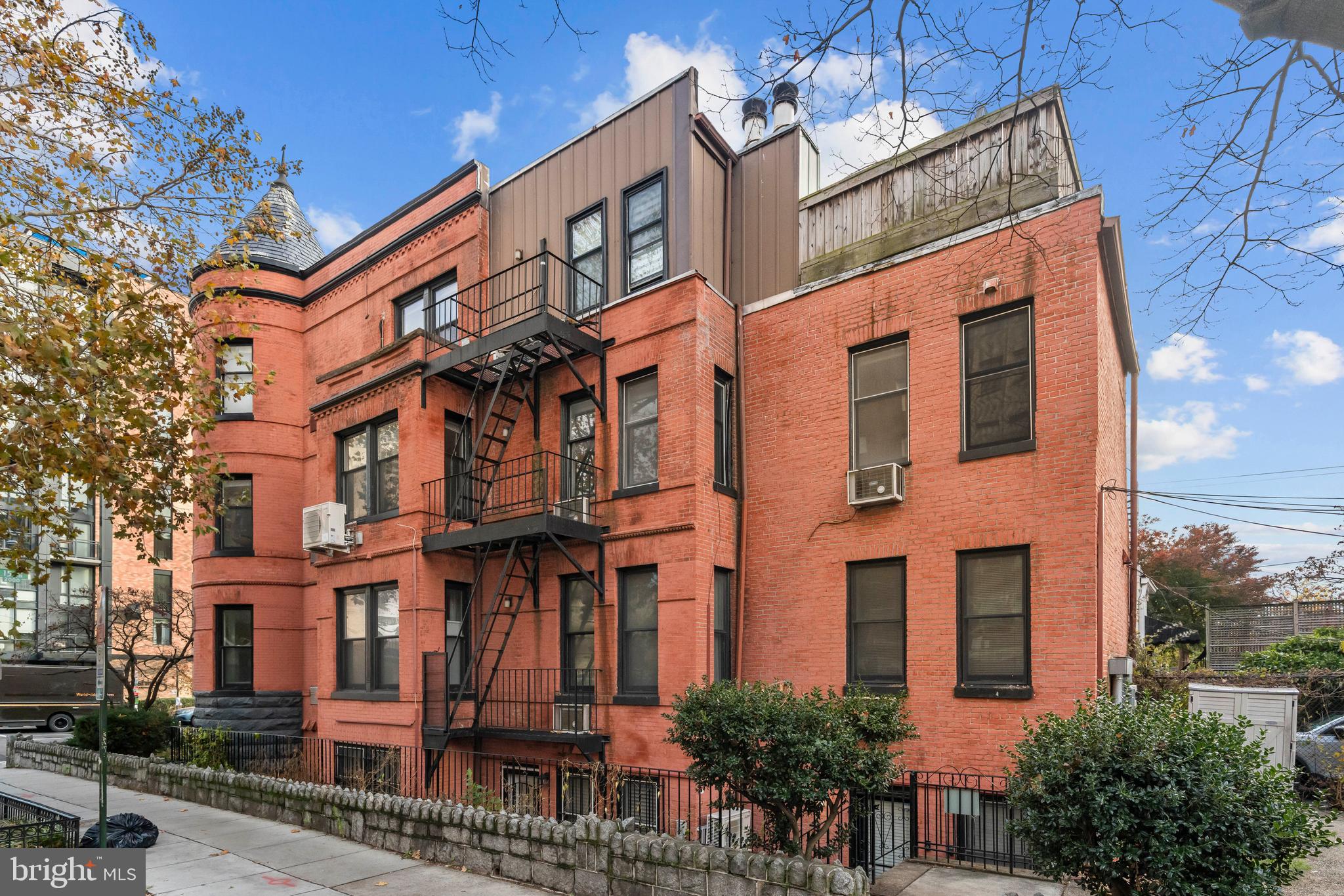 U STREET CORRIDOR - Residential