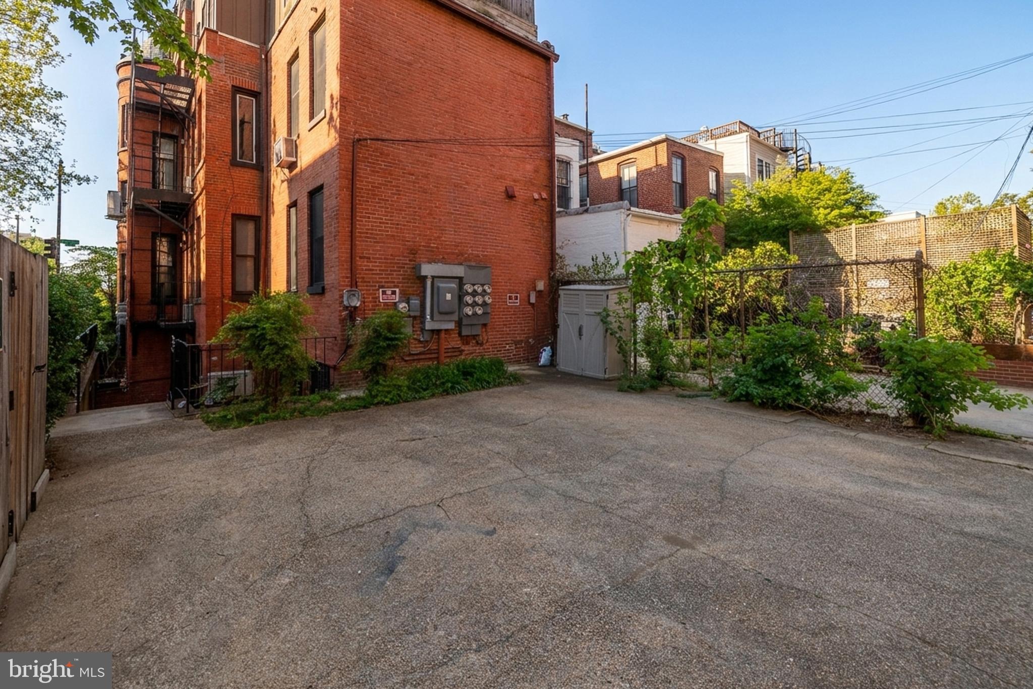 U STREET CORRIDOR - Residential