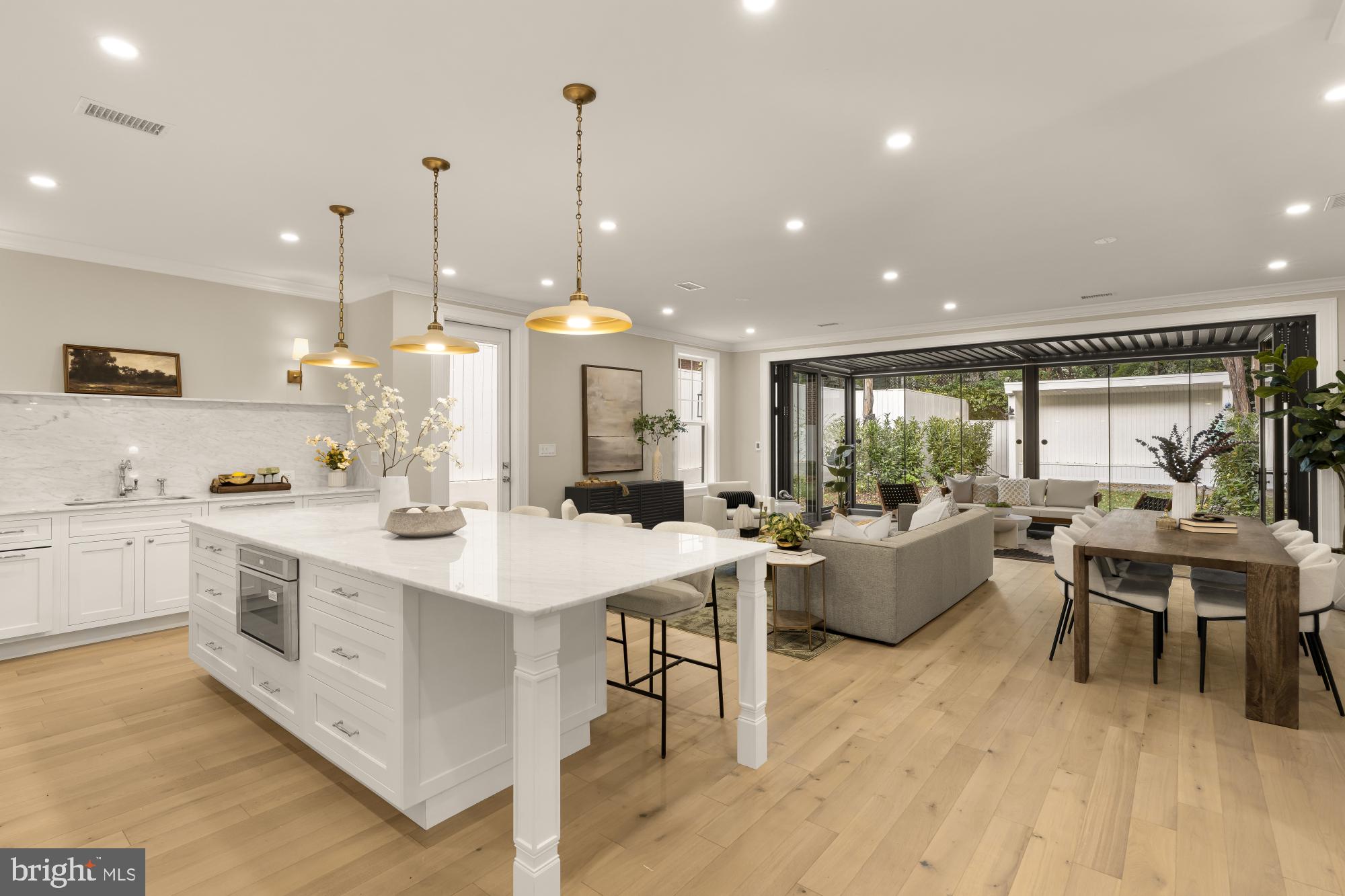 GEORGETOWN - Residential