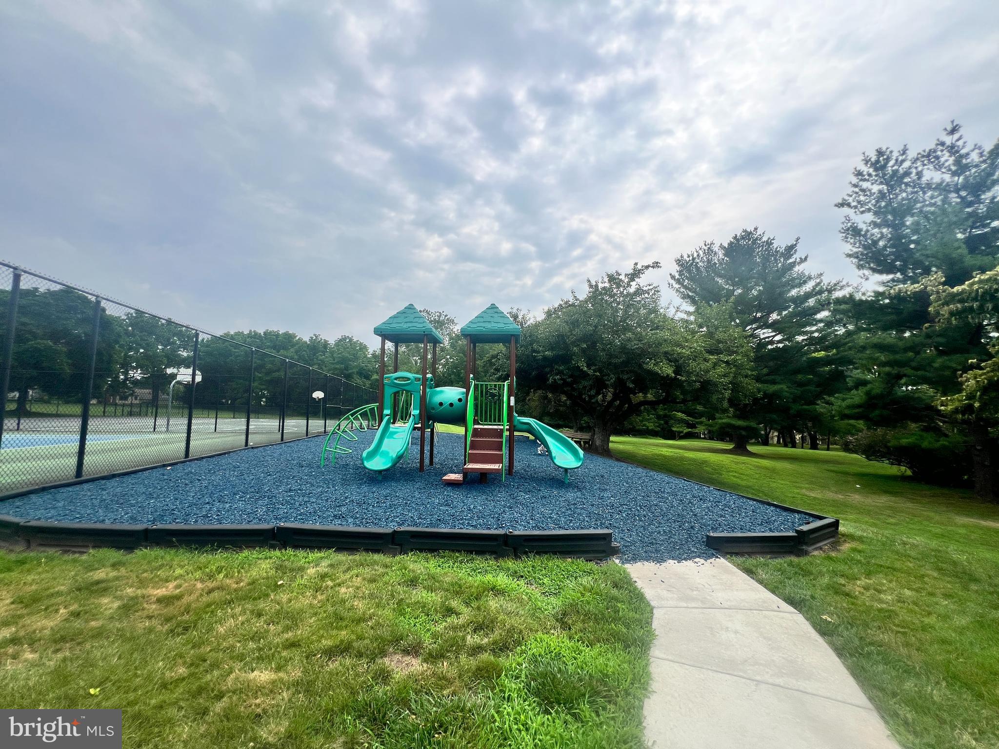 RAINTREE - Residential