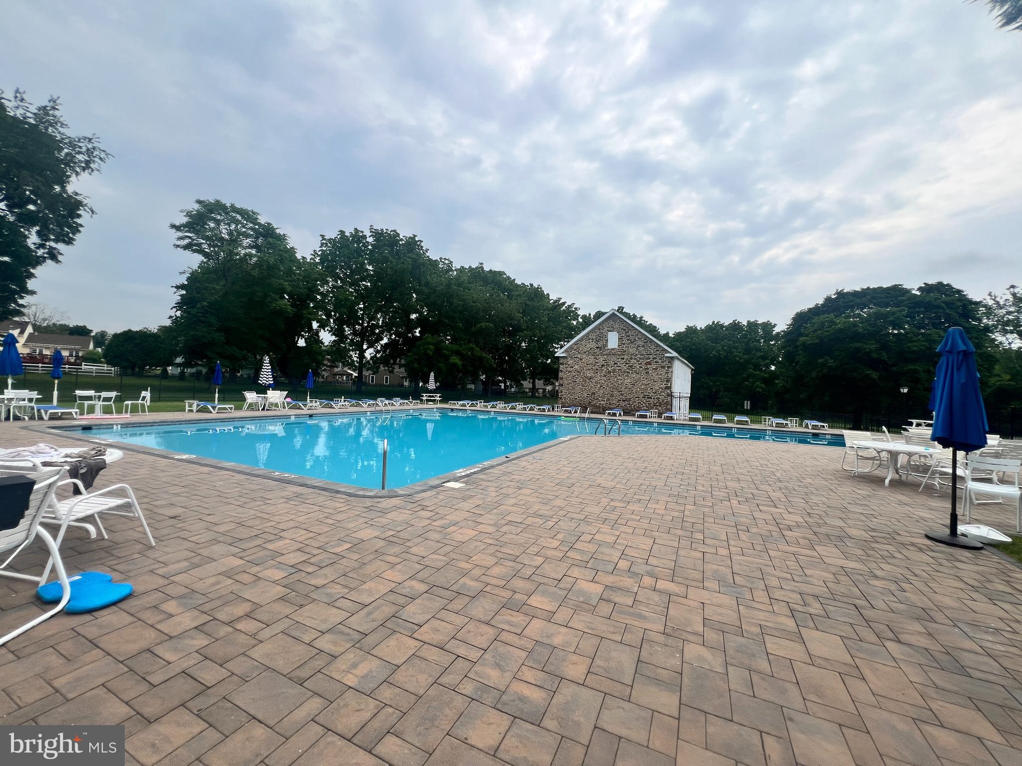 RAINTREE - Residential