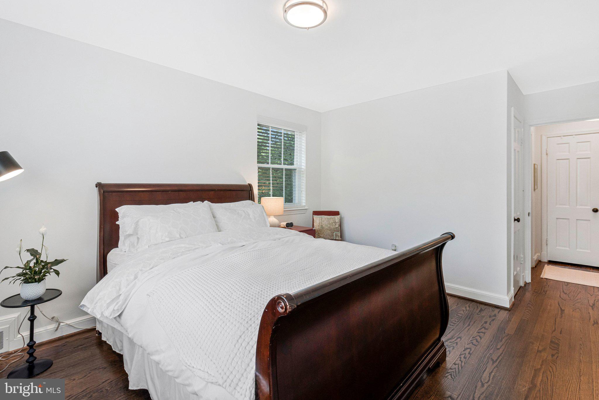 RIDGEWOOD VILLAGE - Residential