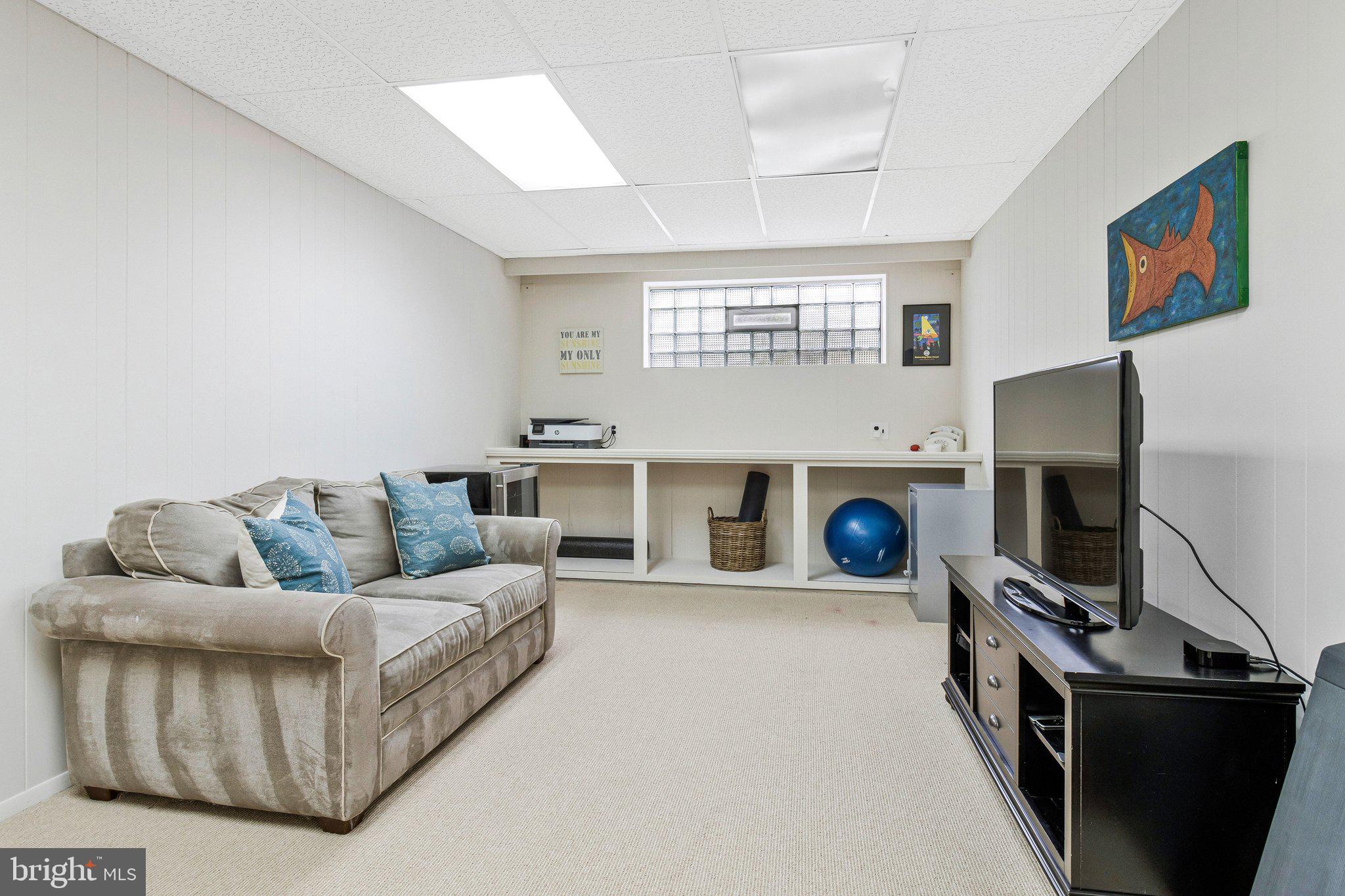 RIDGEWOOD VILLAGE - Residential