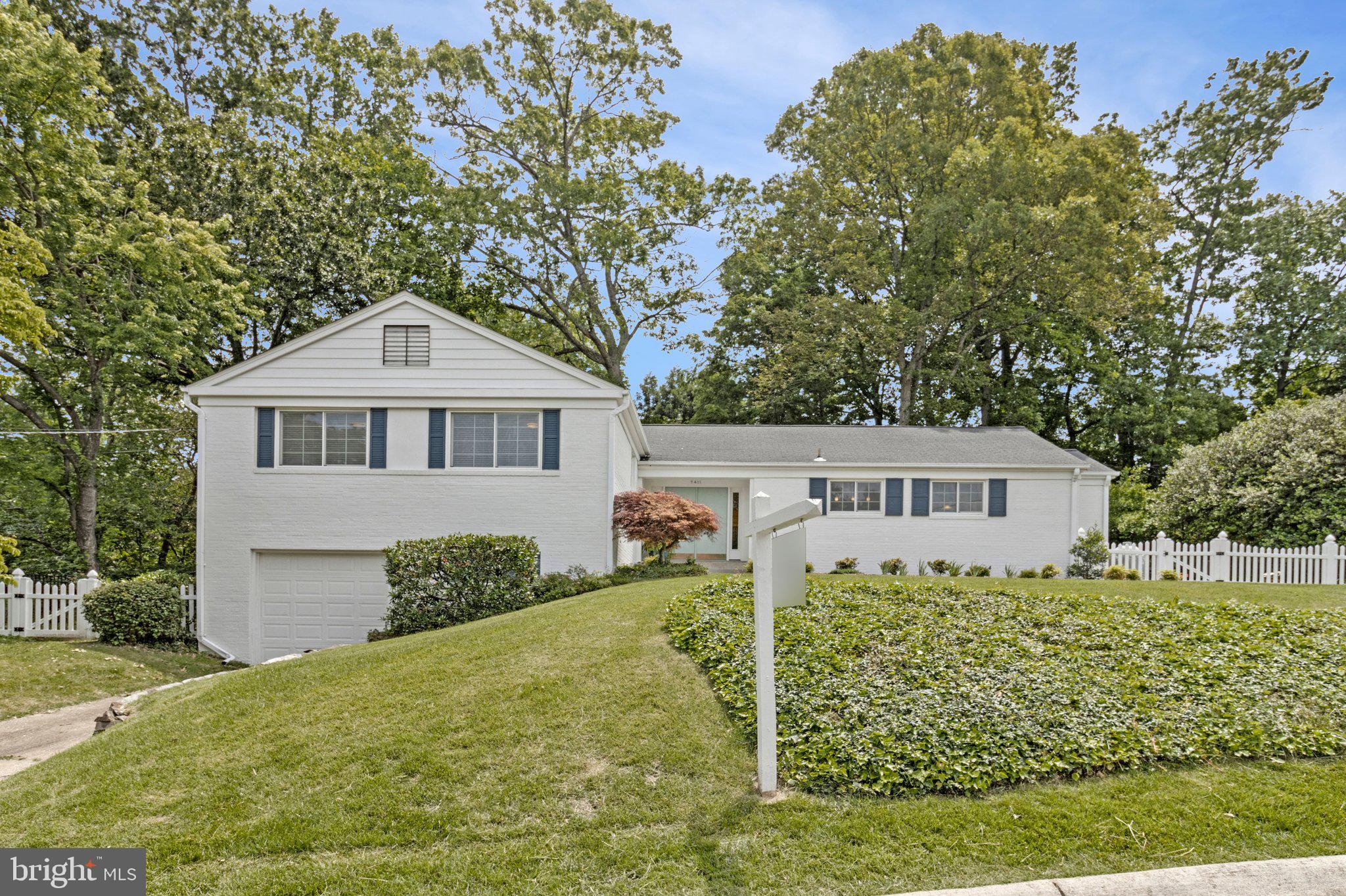 RIDGEWOOD VILLAGE - Residential