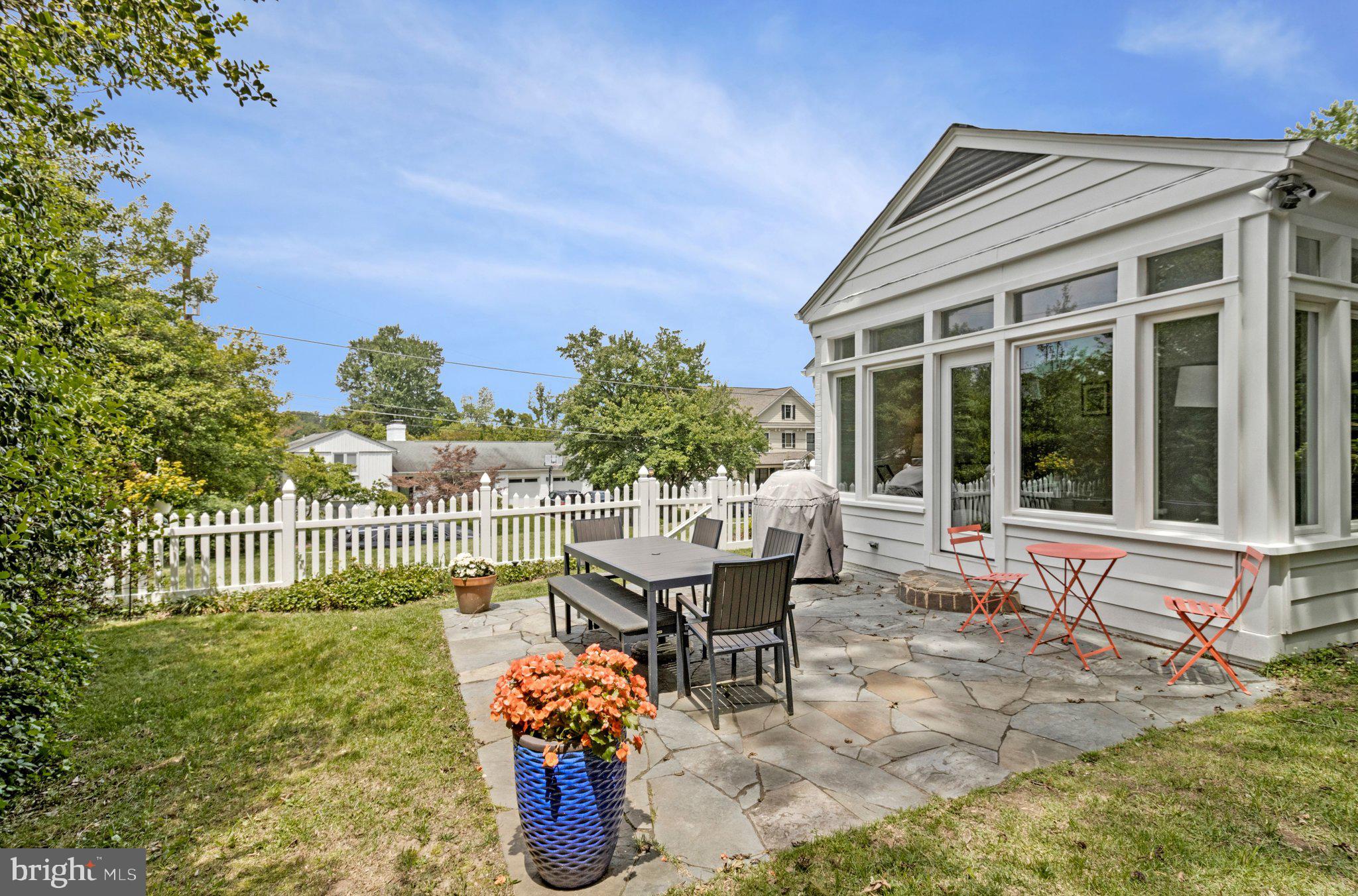 RIDGEWOOD VILLAGE - Residential