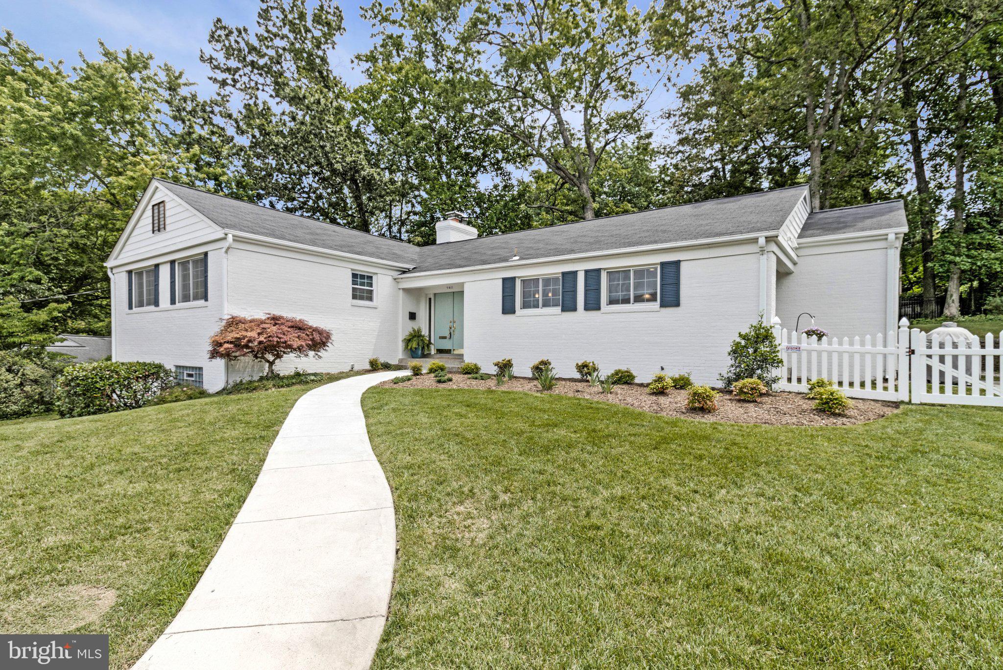RIDGEWOOD VILLAGE - Residential