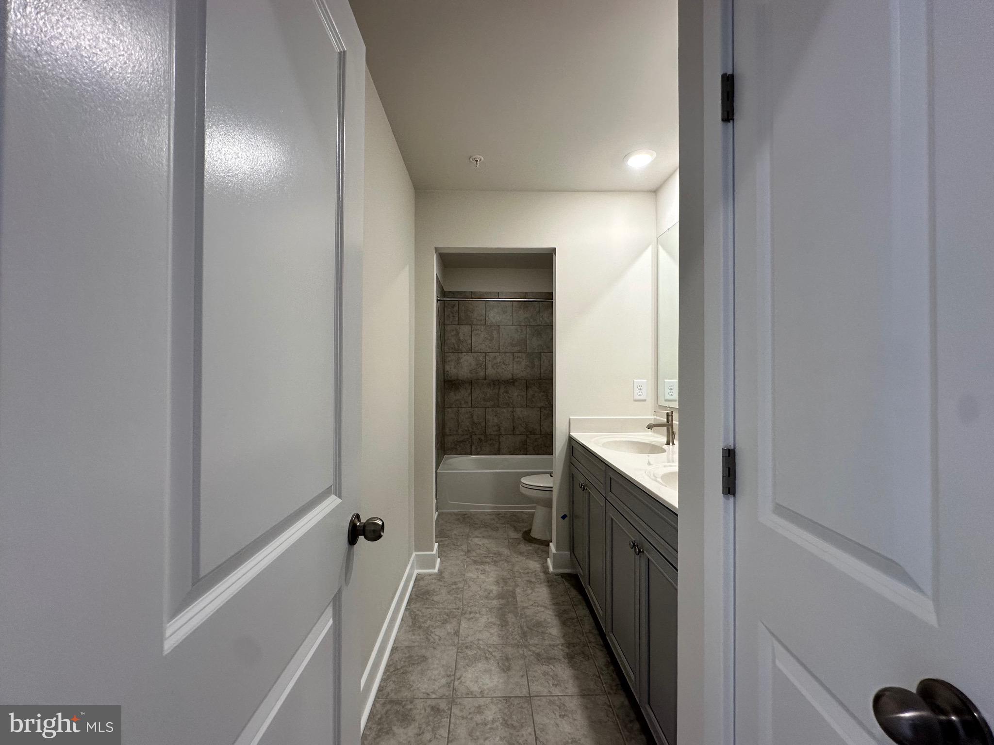 ST CHARLES - Residential