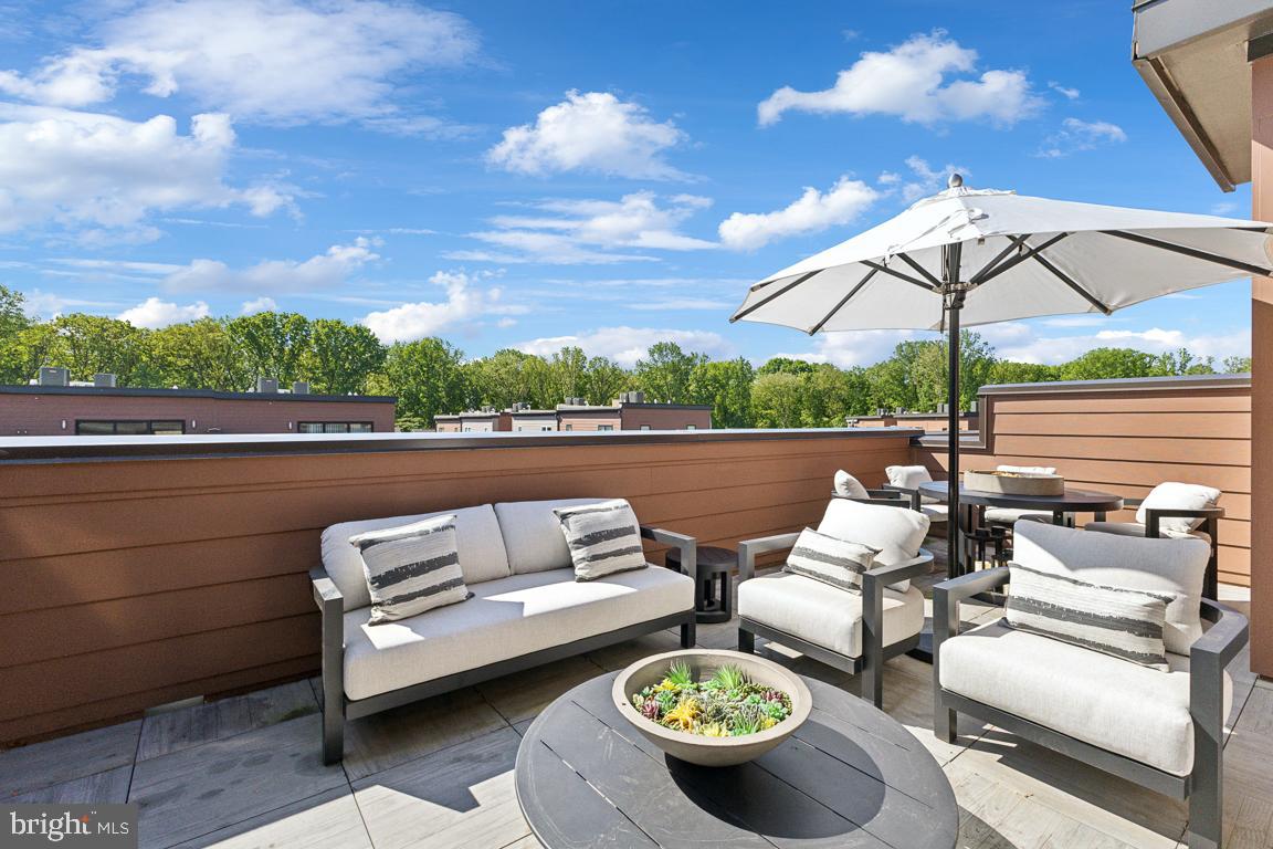 TOWER OAKS - Residential