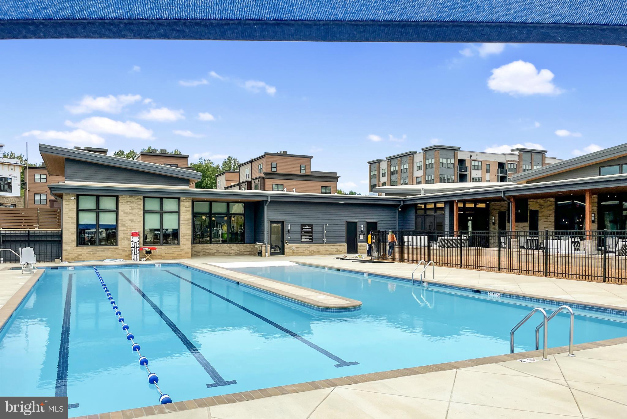 TOWER OAKS - Residential