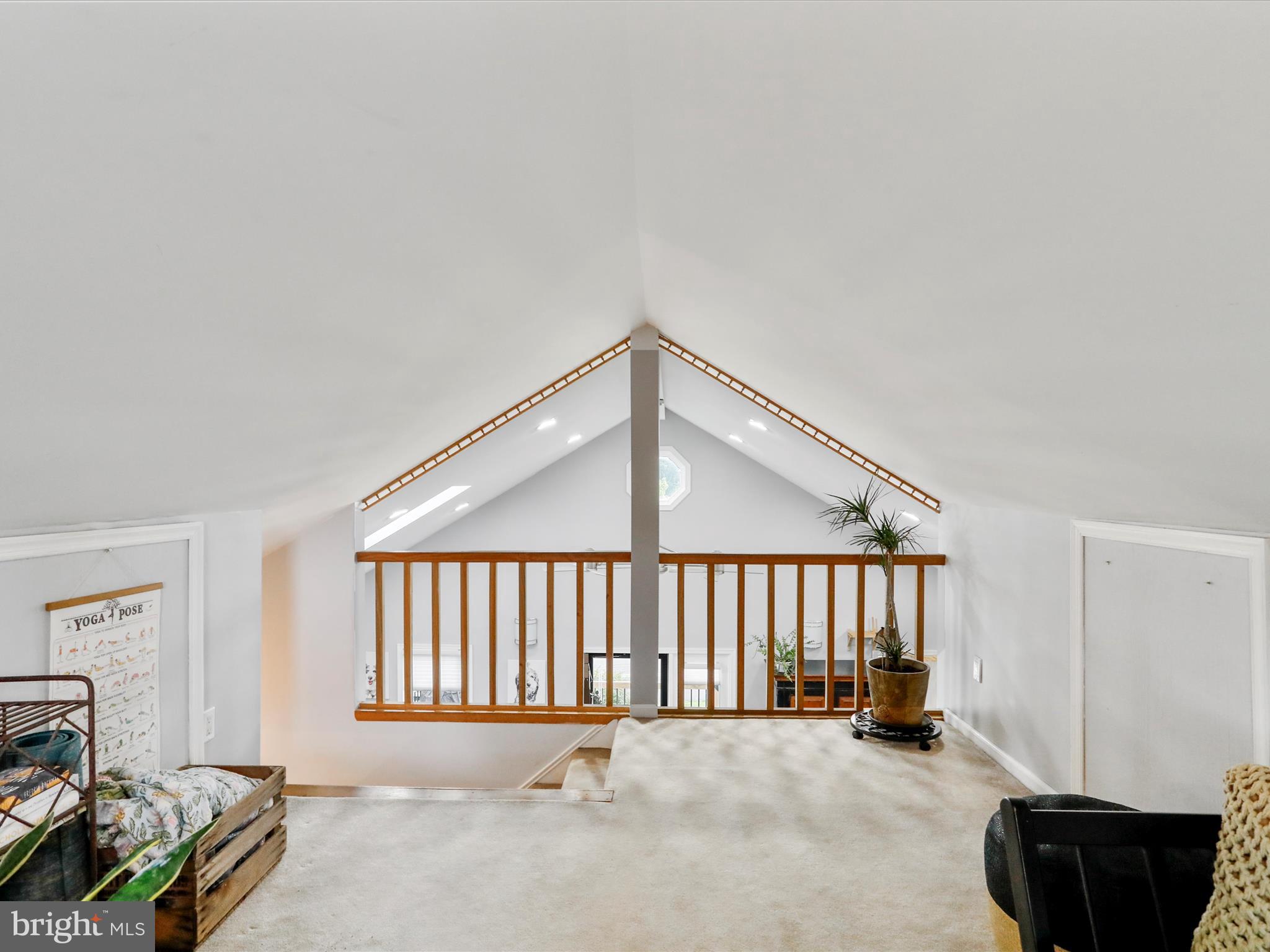 CRESAPTOWN - Residential