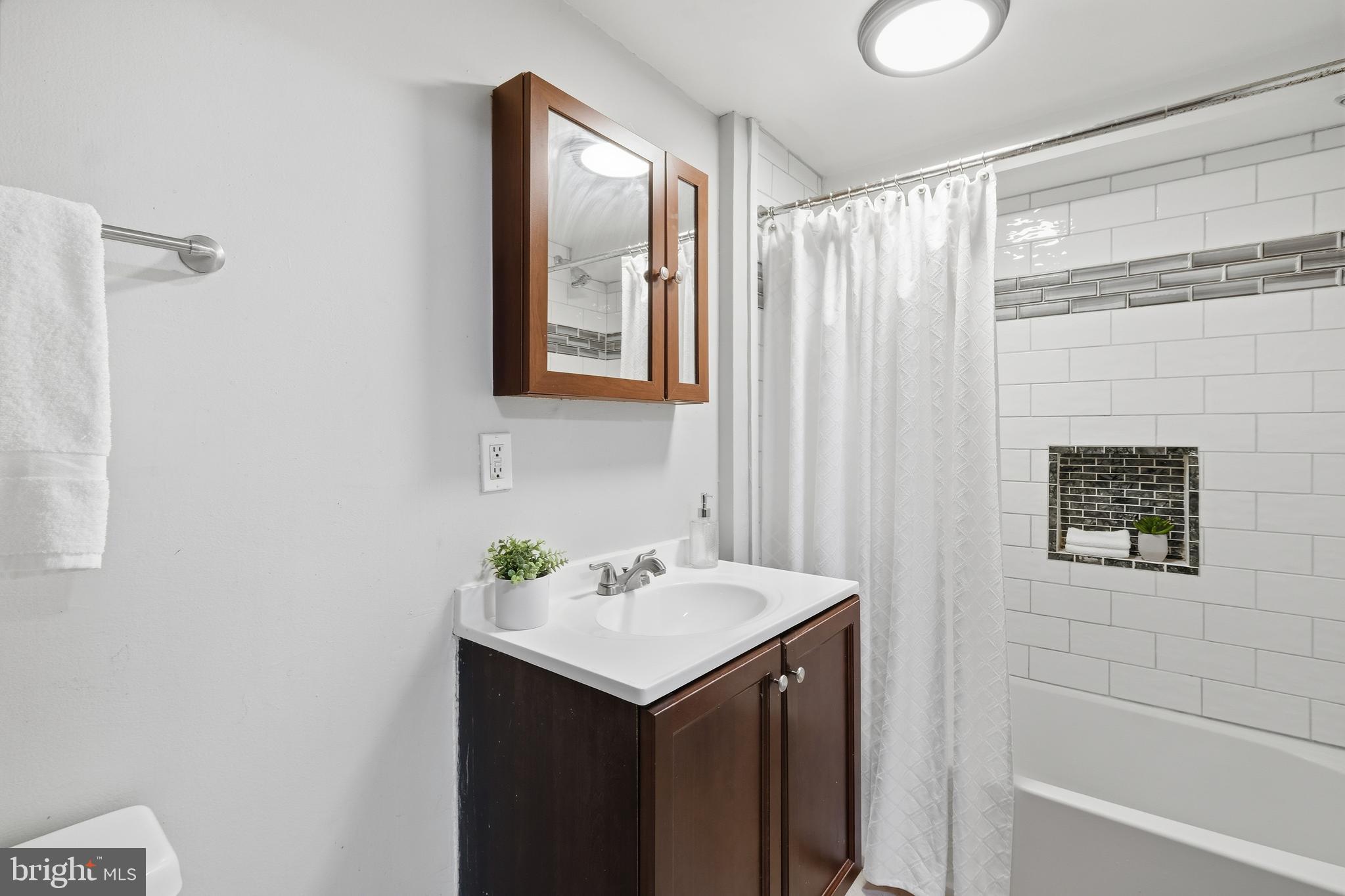 UPPER FELLS POINT - Residential