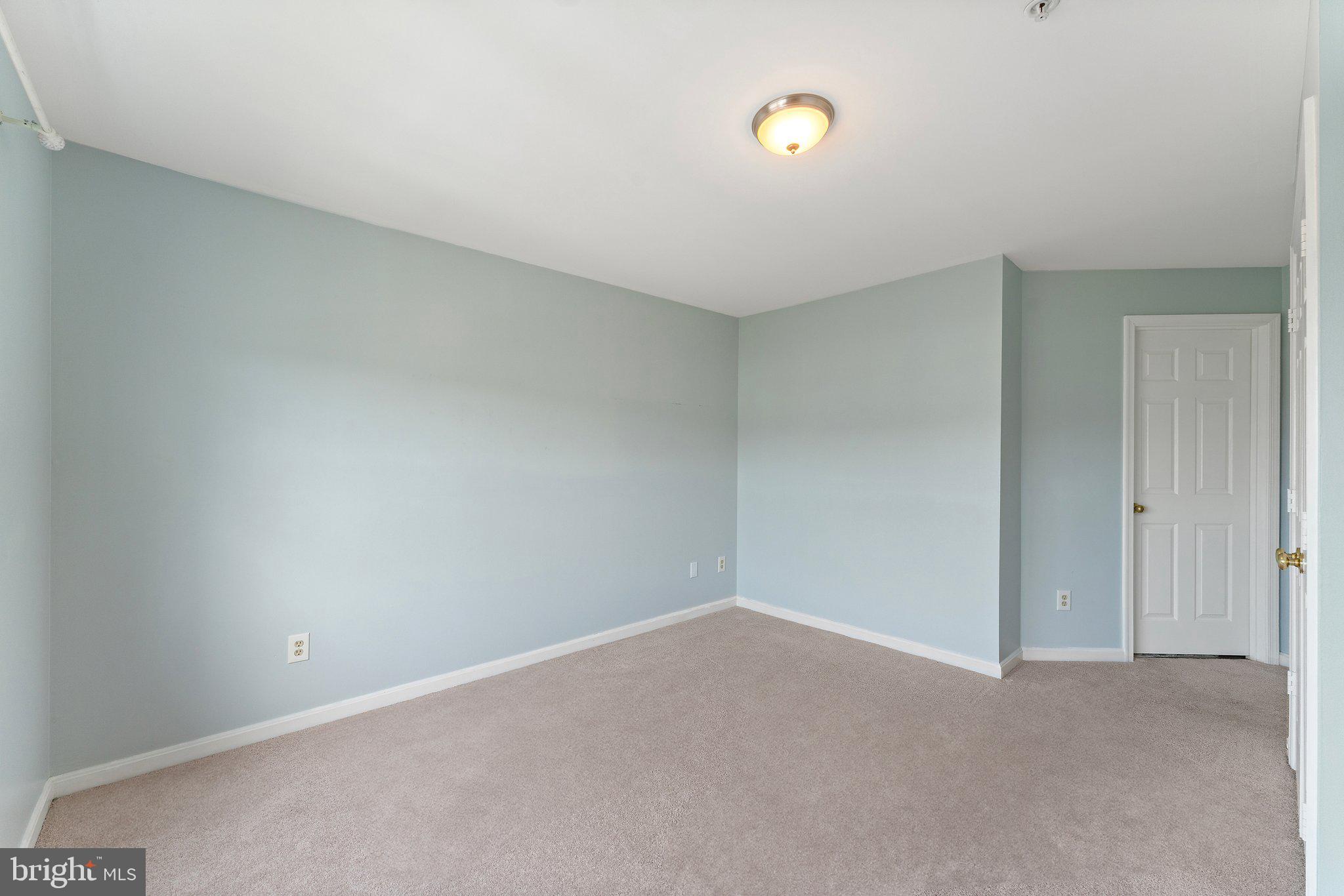 STRATFORD CONDOS - Residential
