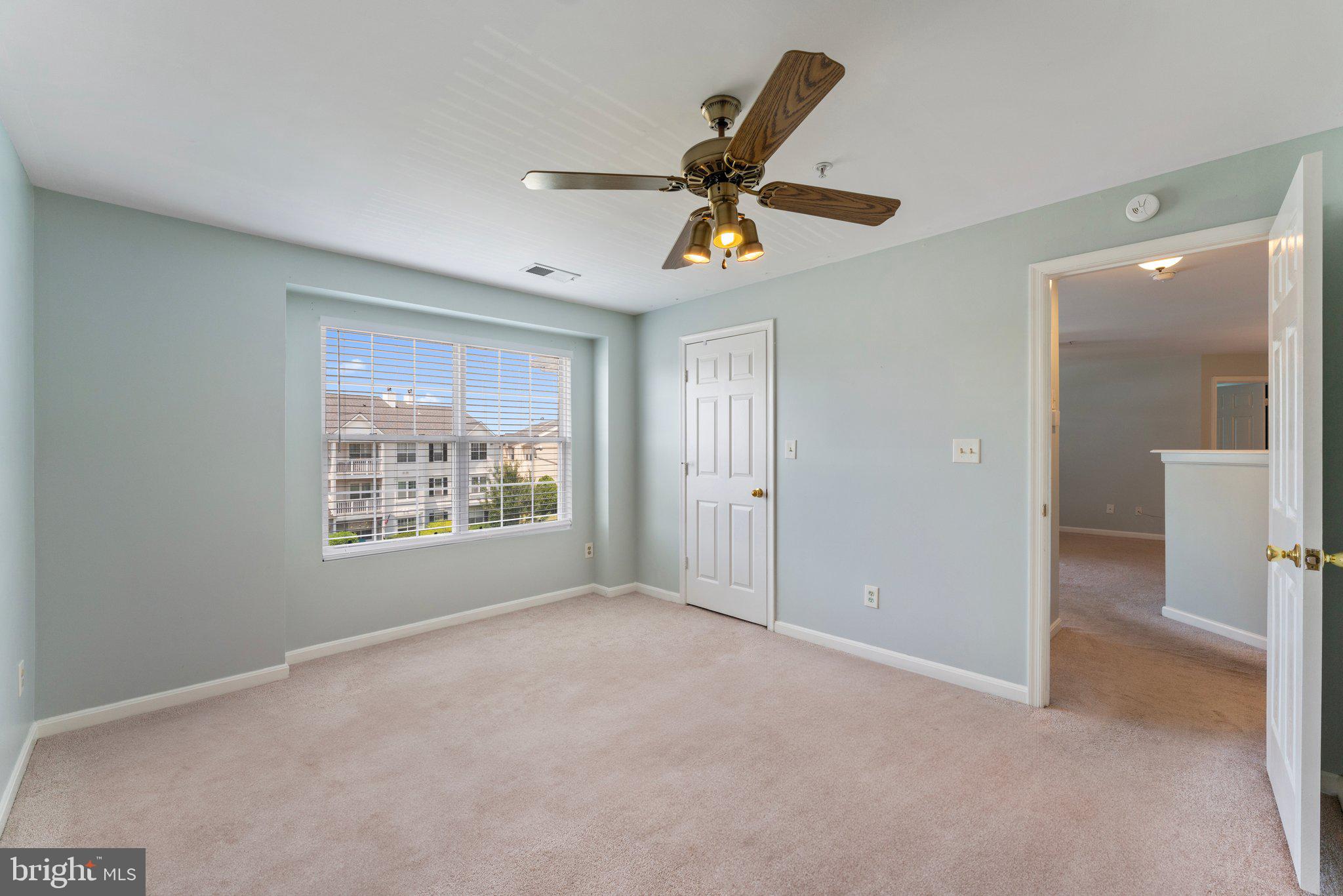 STRATFORD CONDOS - Residential