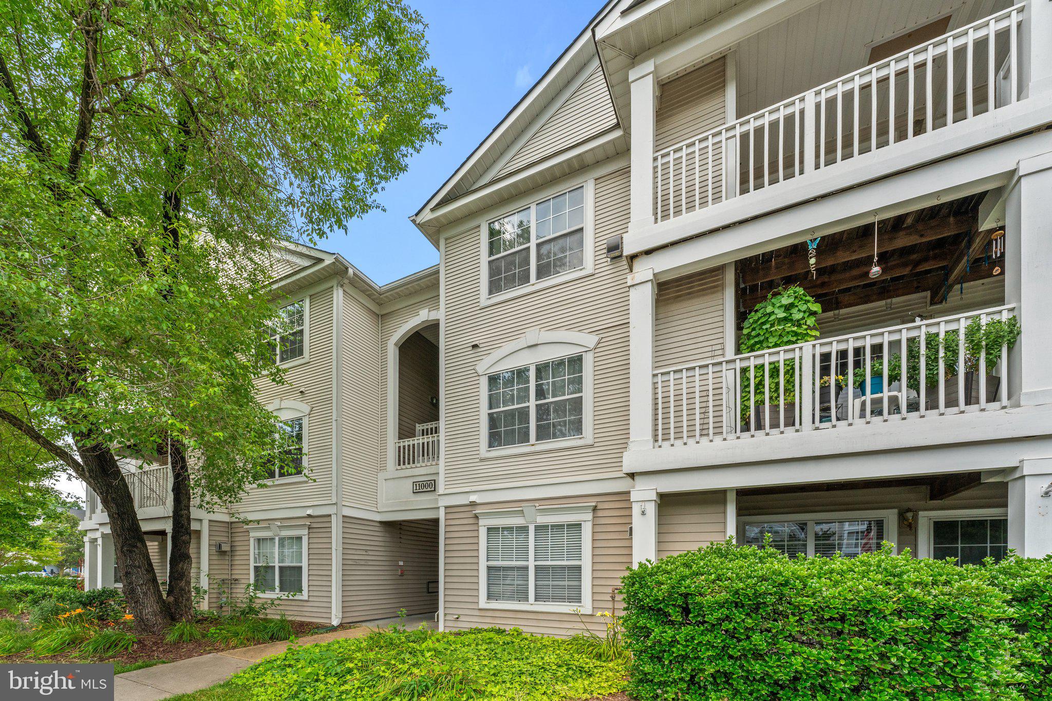STRATFORD CONDOS - Residential