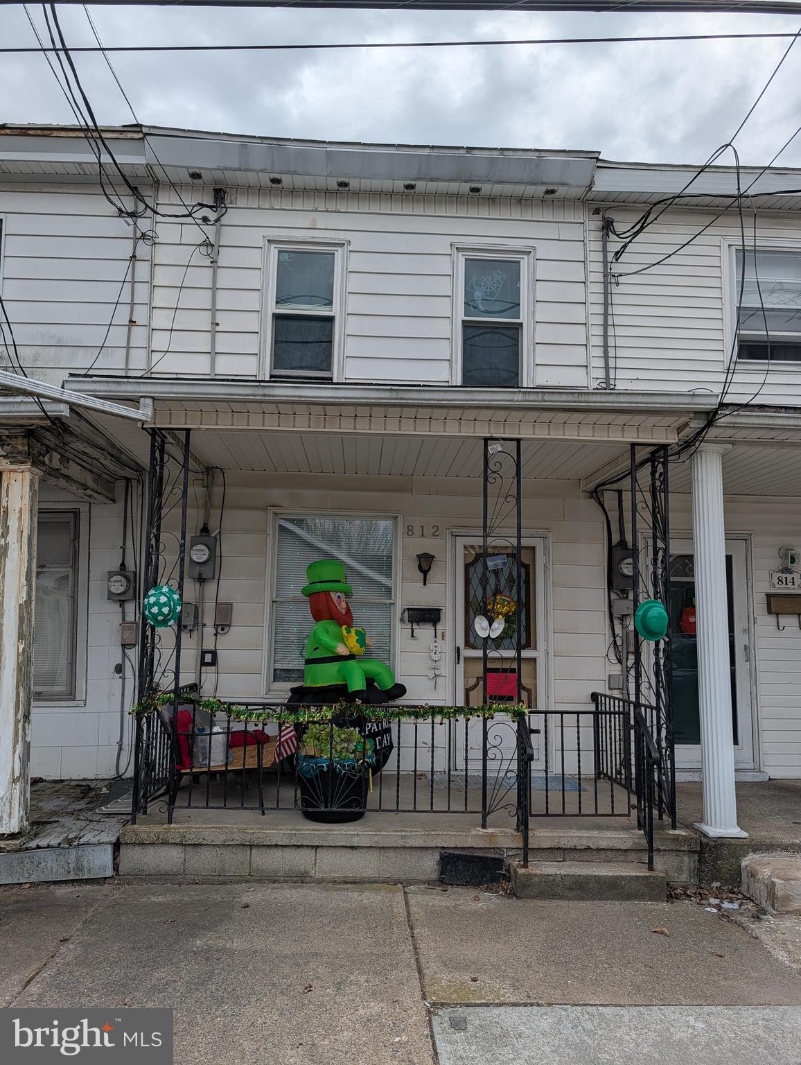 MOUNT CARMEL AREA - Residential