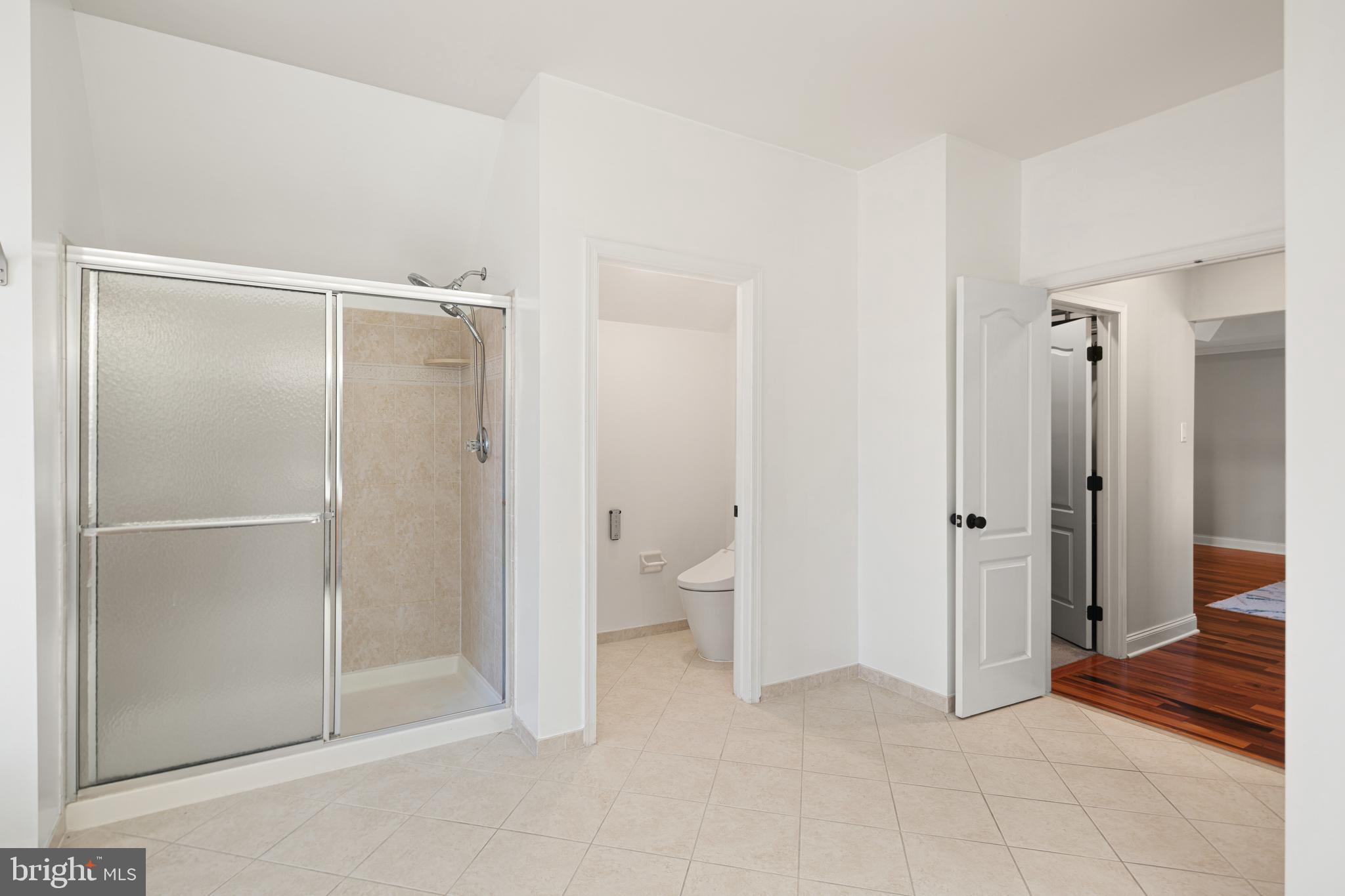 RIVERCREST - Residential