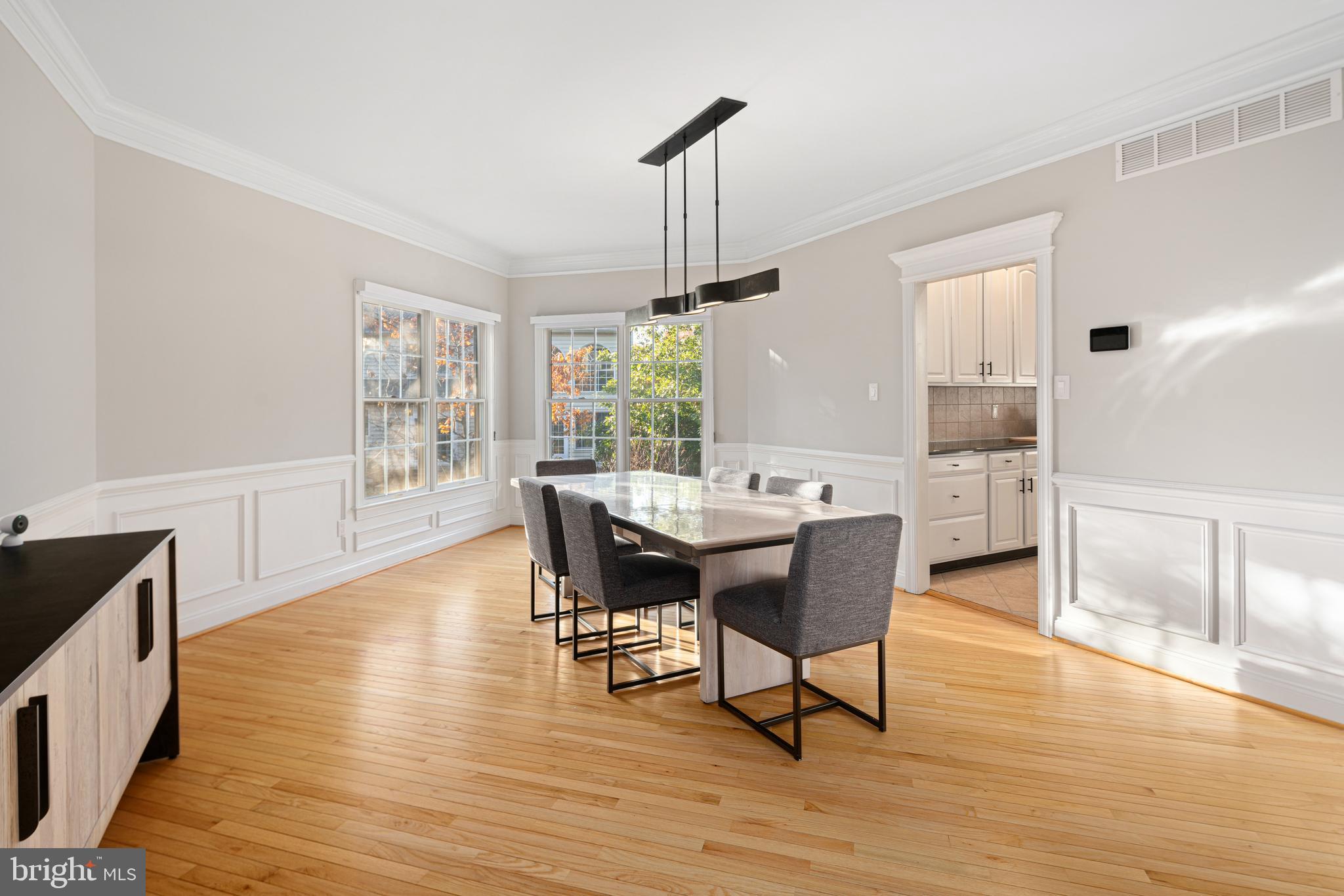 RIVERCREST - Residential
