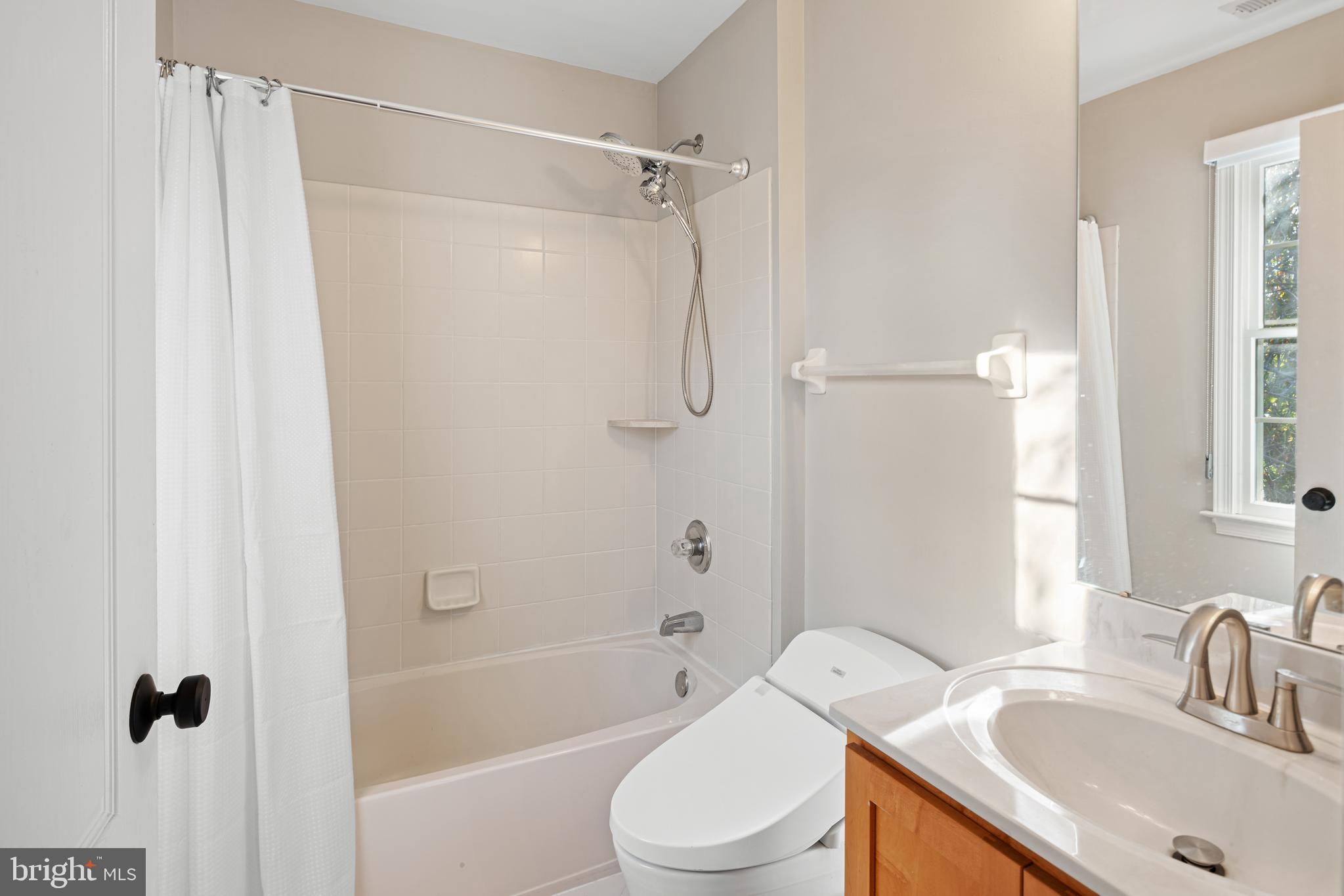 RIVERCREST - Residential