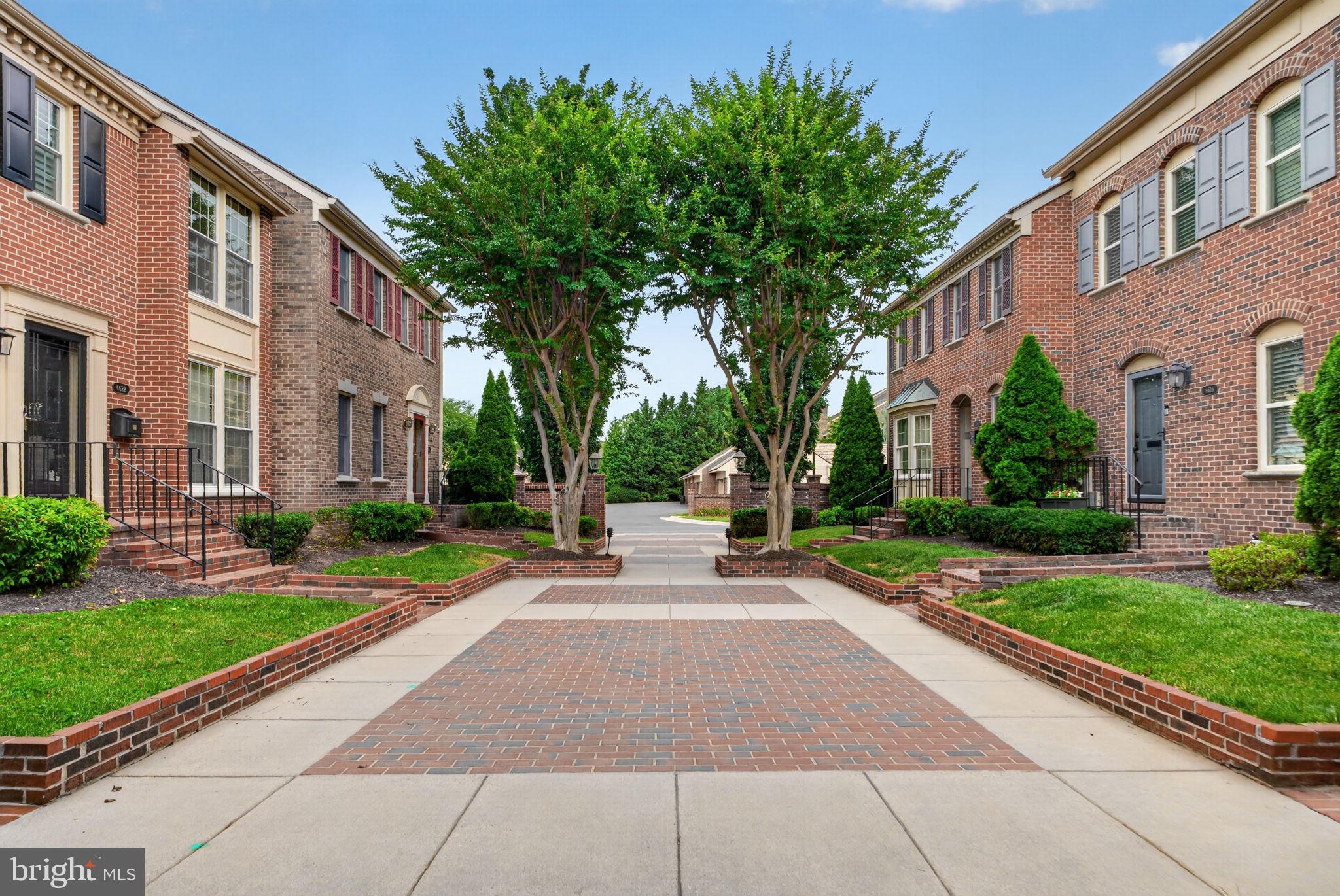 INGLESIDE - Residential