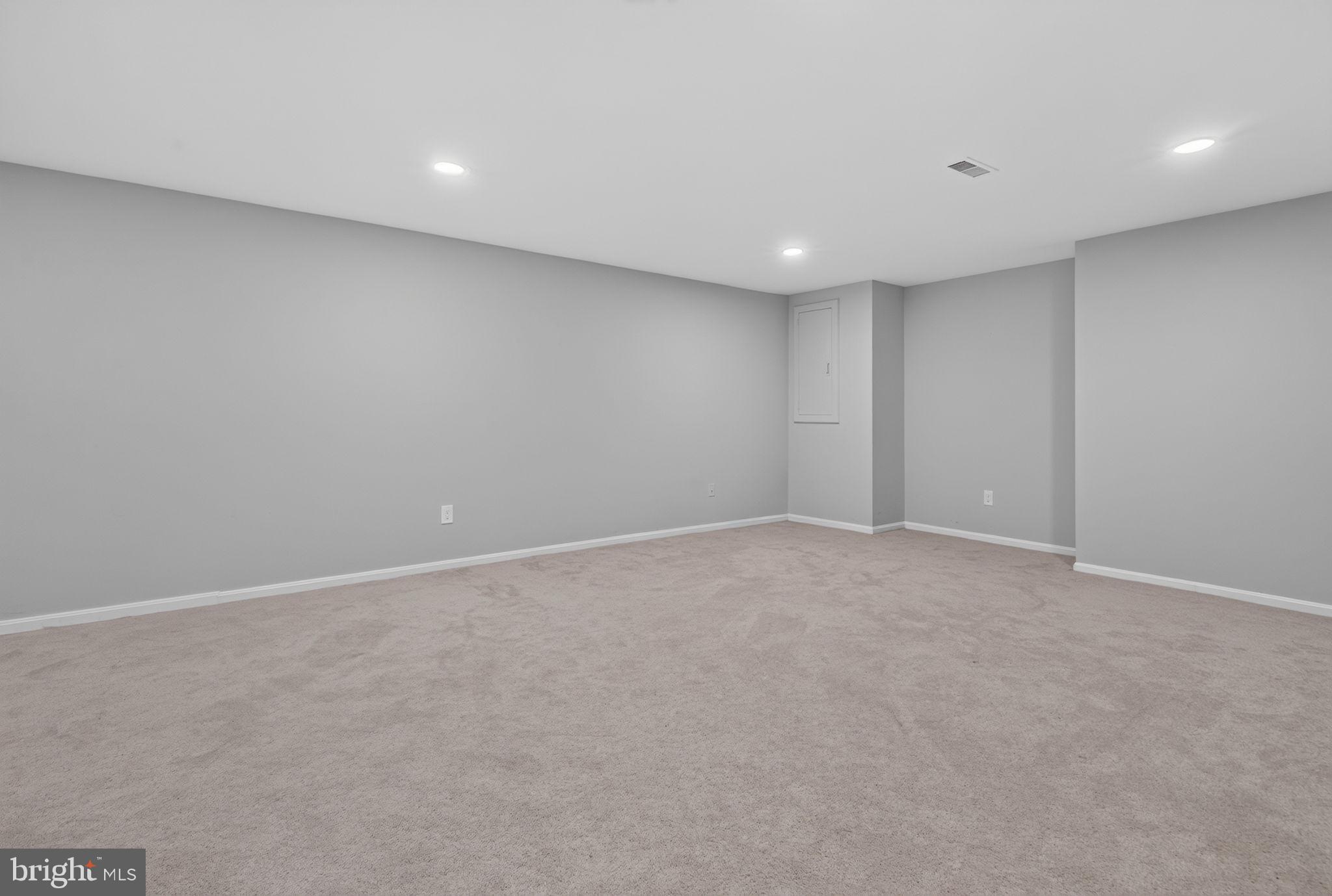INGLESIDE - Residential