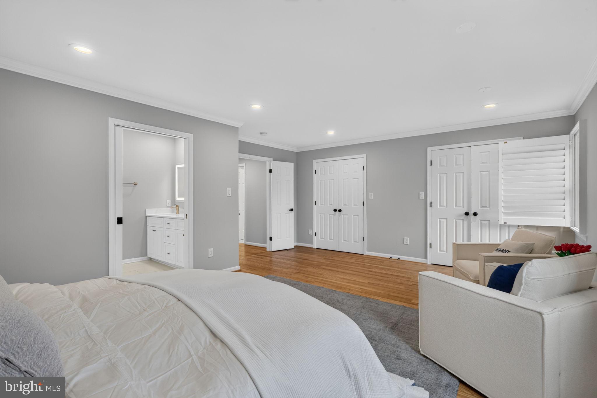 INGLESIDE - Residential
