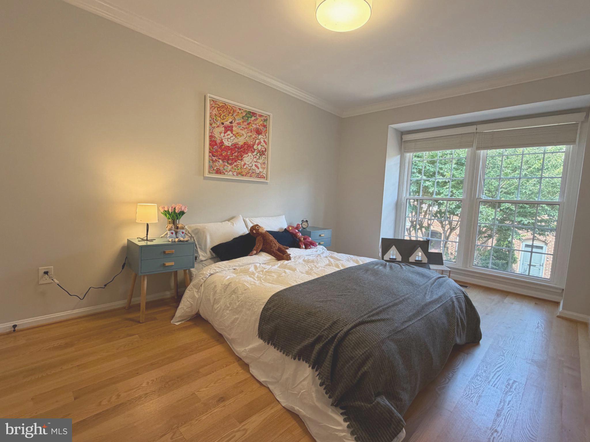 INGLESIDE - Residential