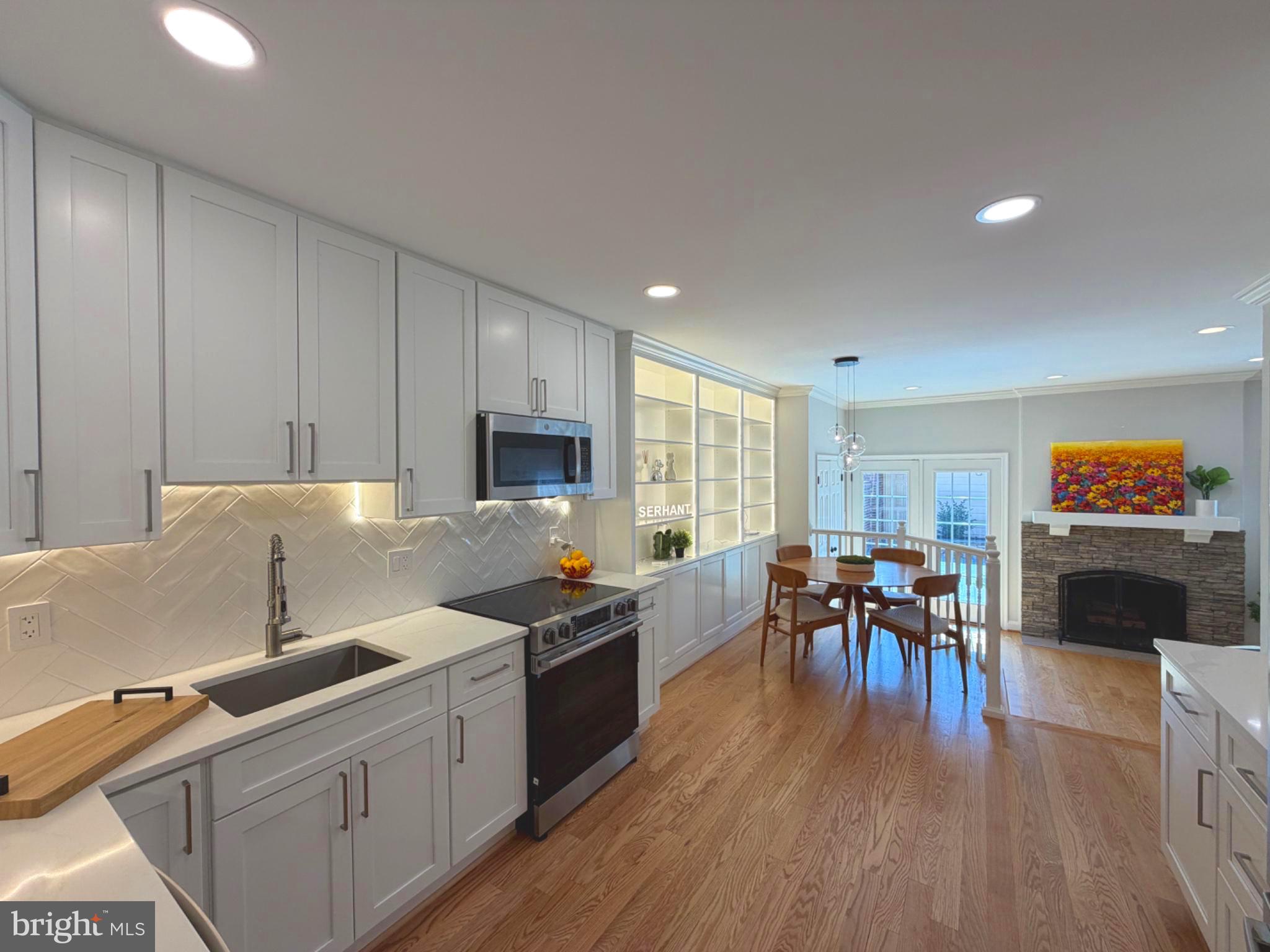 INGLESIDE - Residential