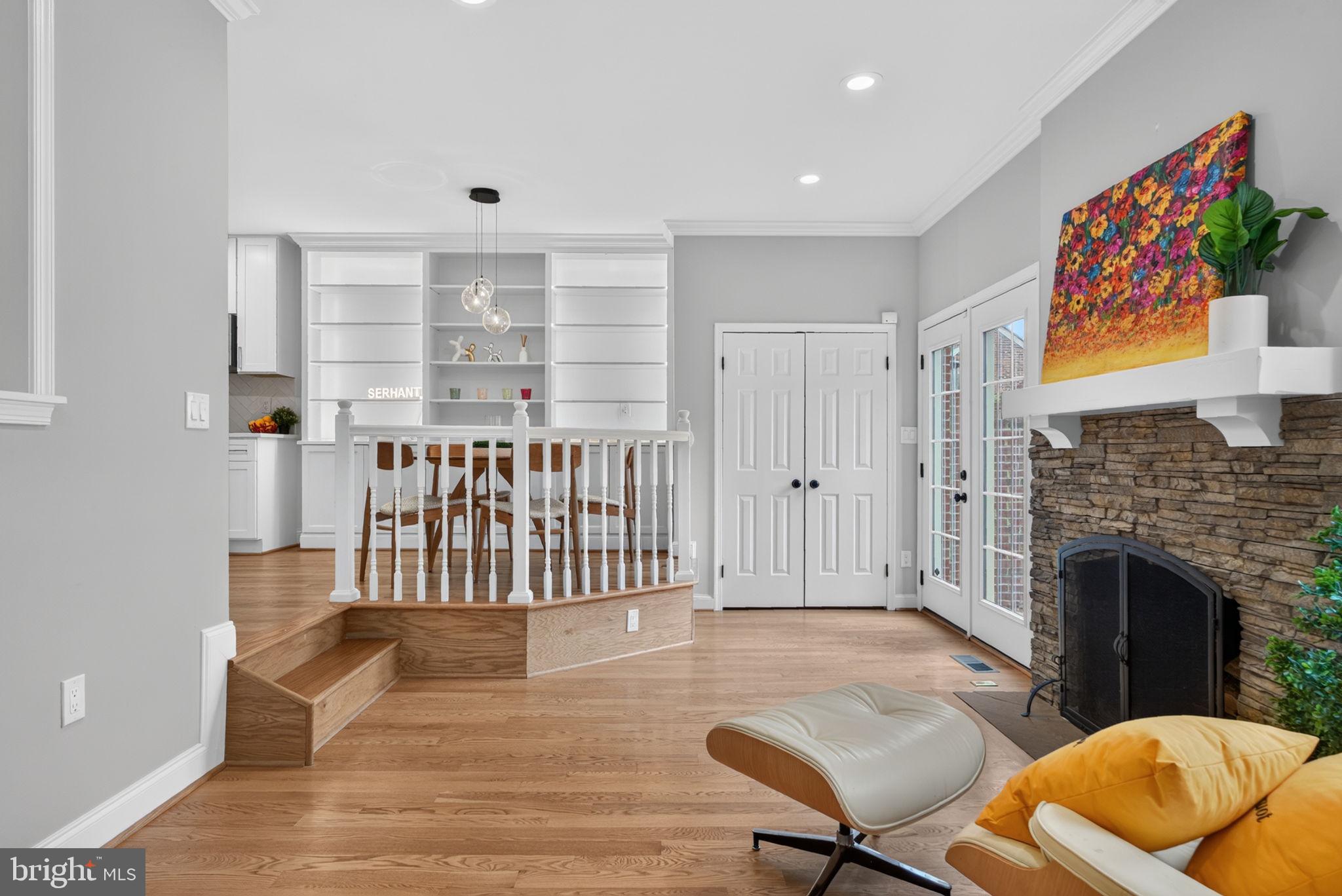 INGLESIDE - Residential