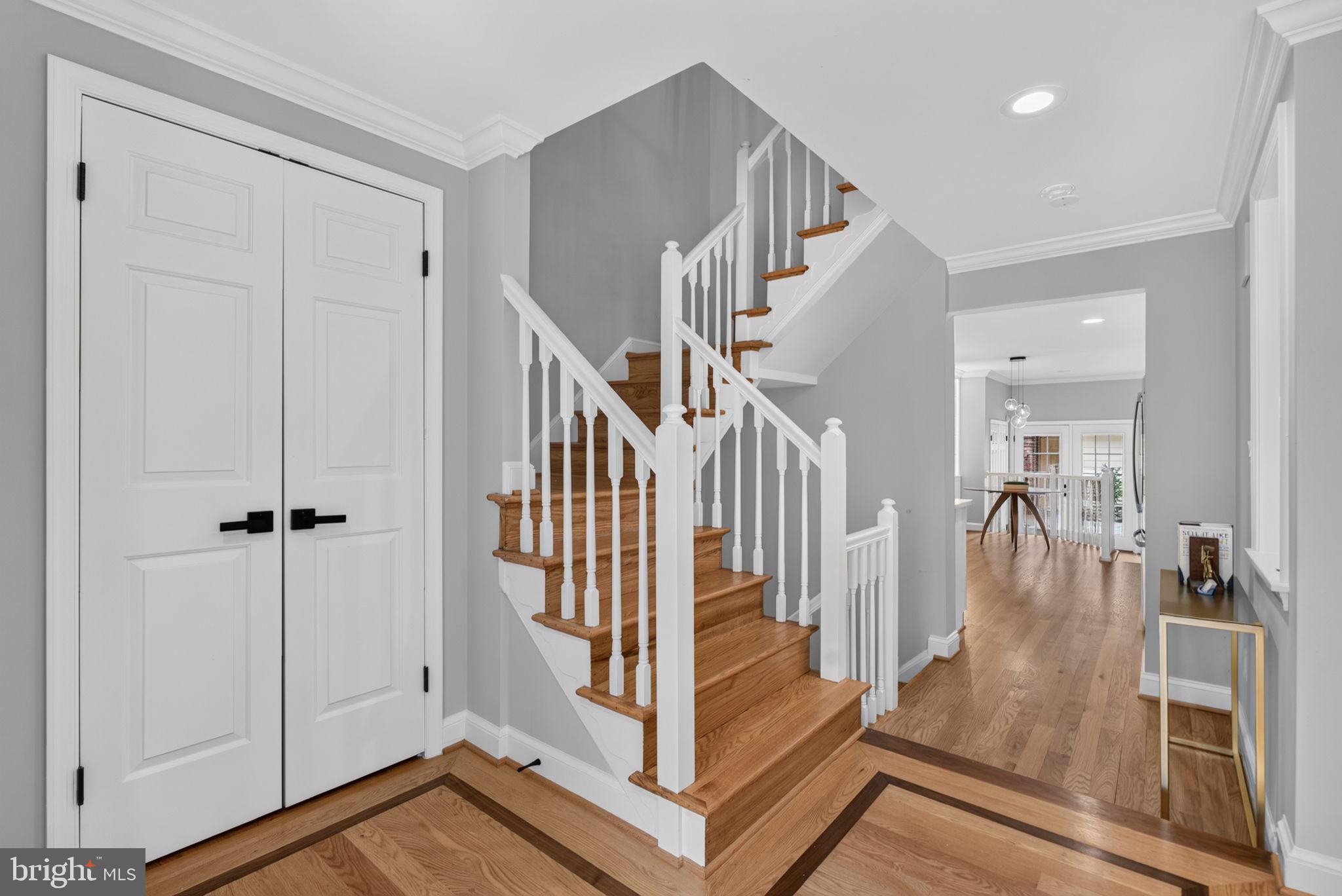 INGLESIDE - Residential