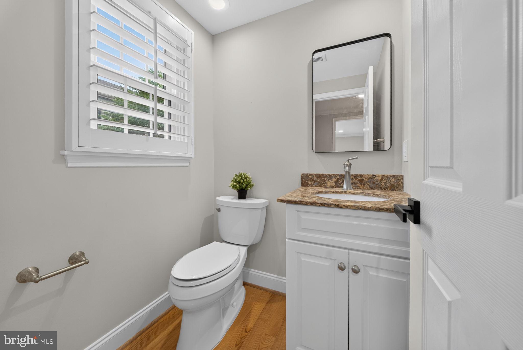 INGLESIDE - Residential