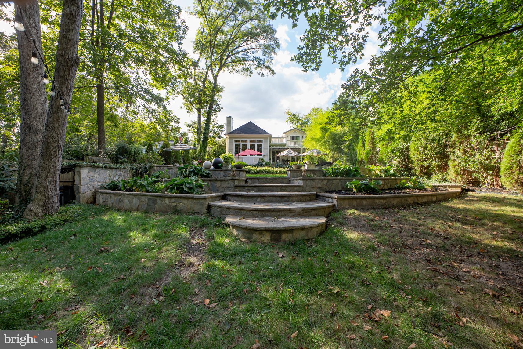 BUCKNELL MANOR - Residential