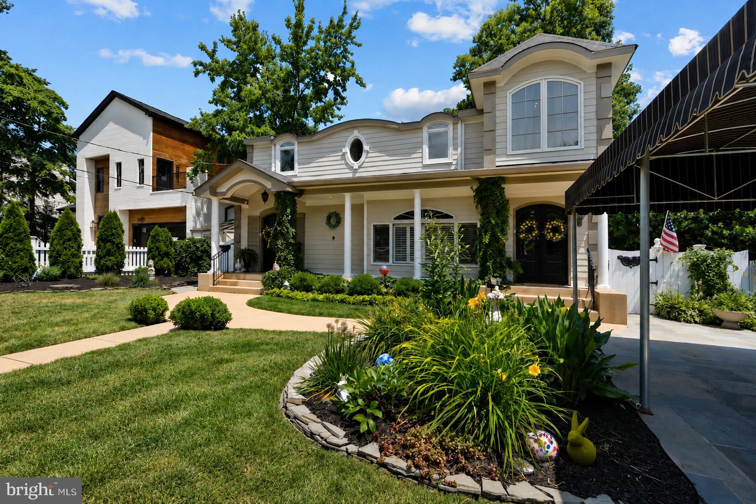 BUCKNELL MANOR - Residential
