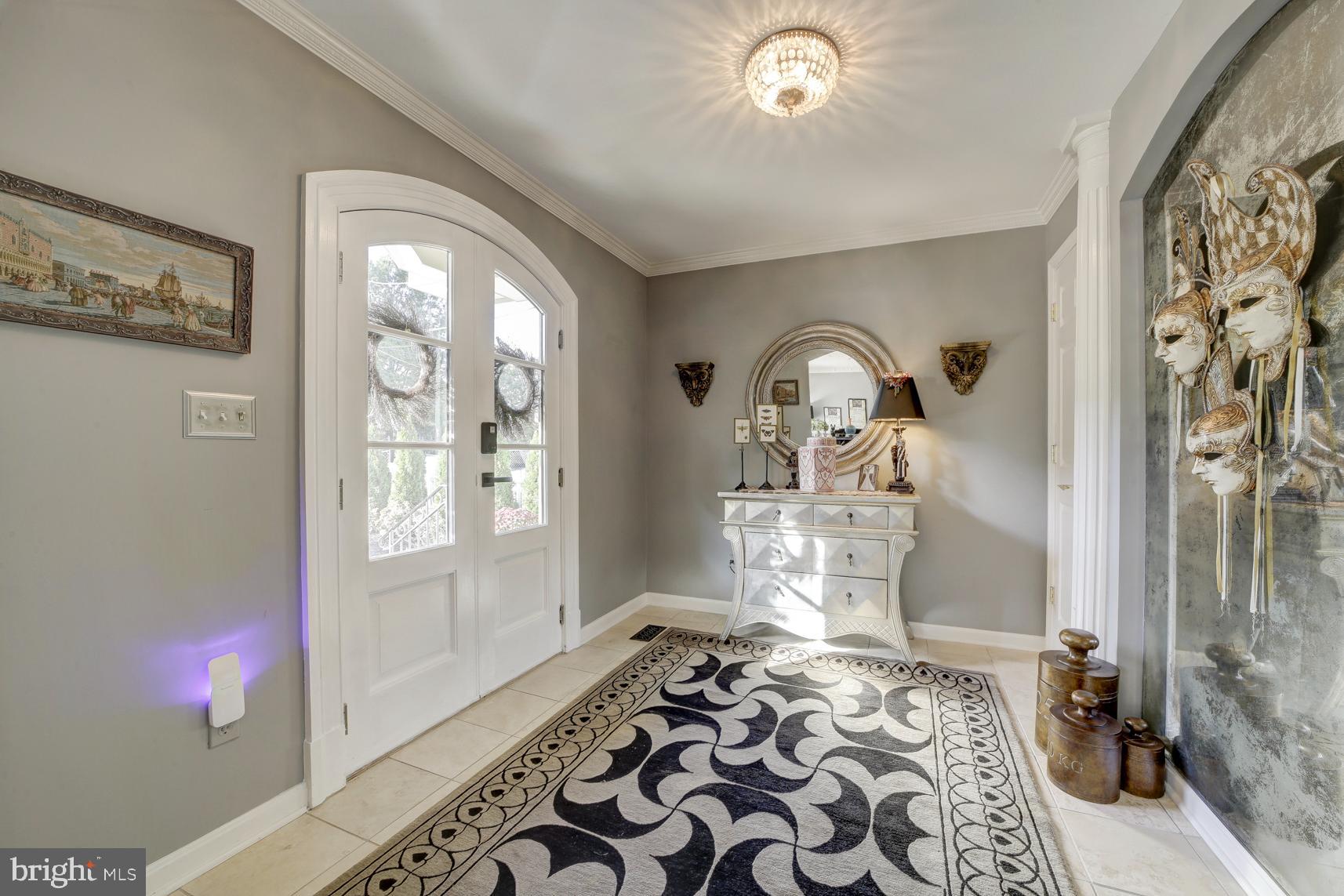 BUCKNELL MANOR - Residential