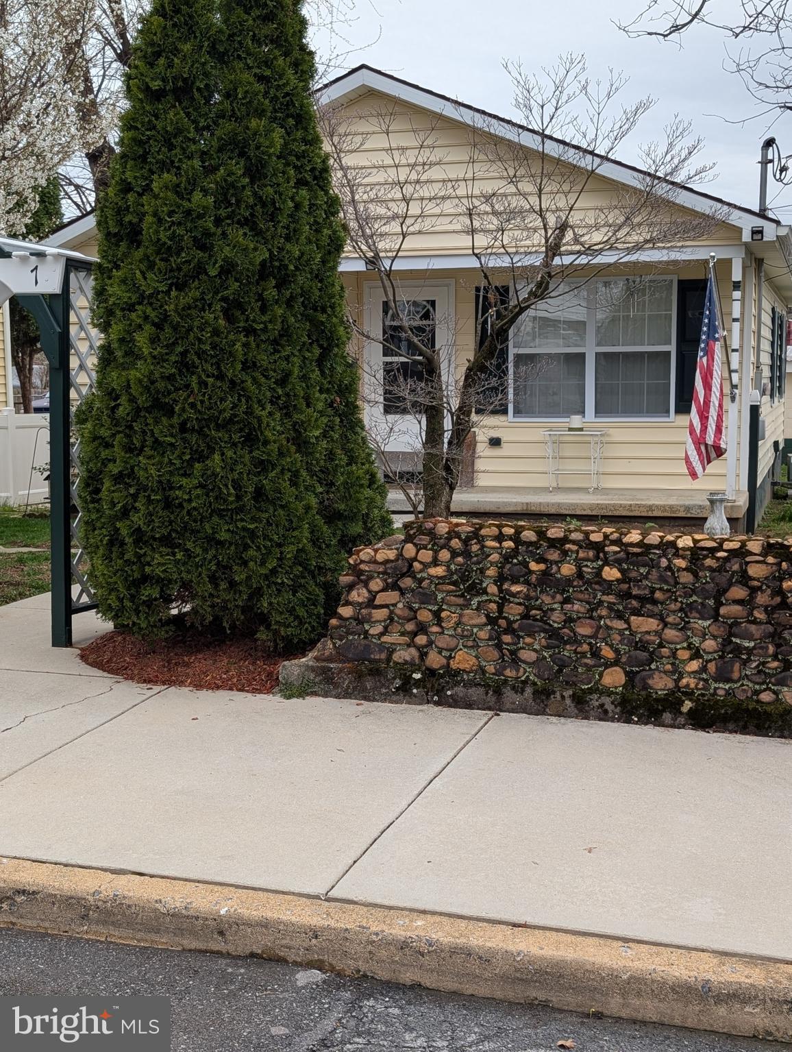 HAGERSTOWN - Residential